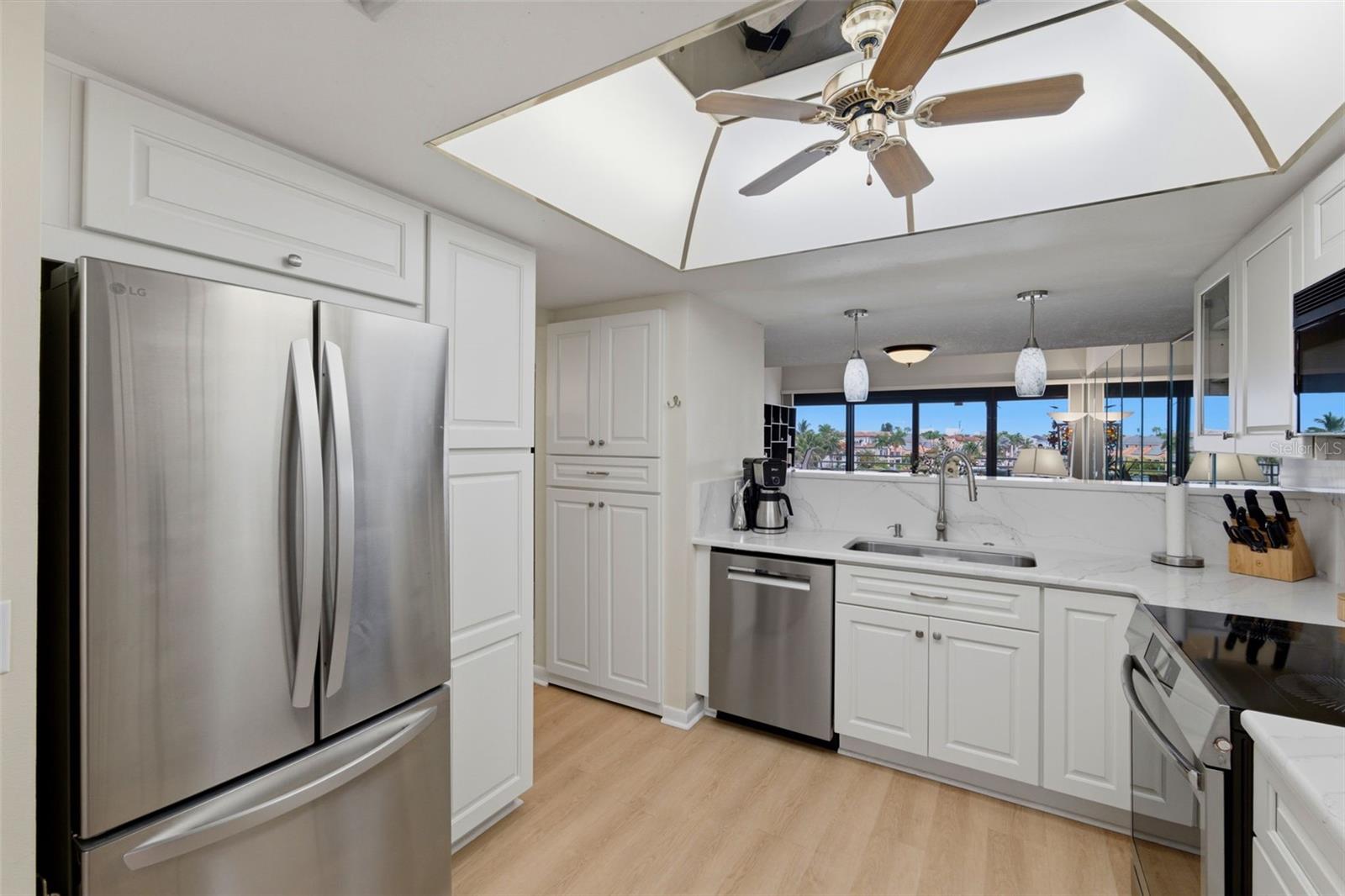 2775 KIPPS COLONY DR S #305 — photo 12