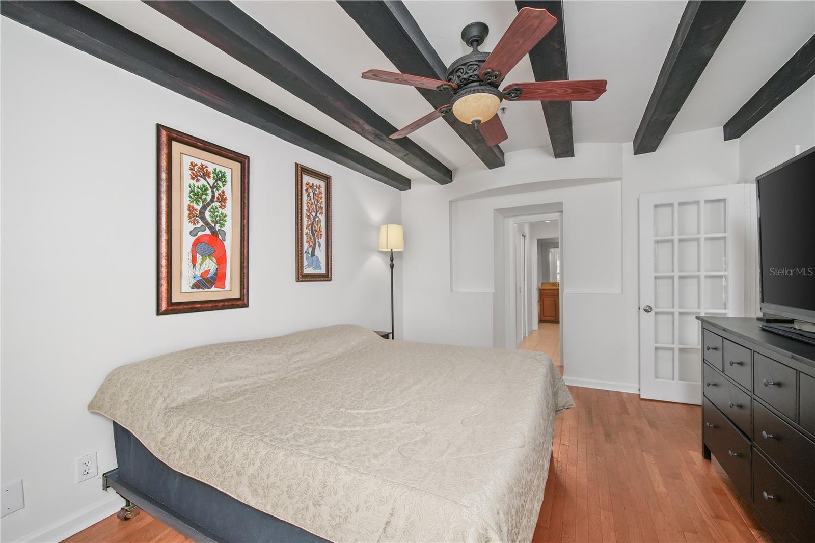 4950 BAYSHORE BLVD #16 — photo 32