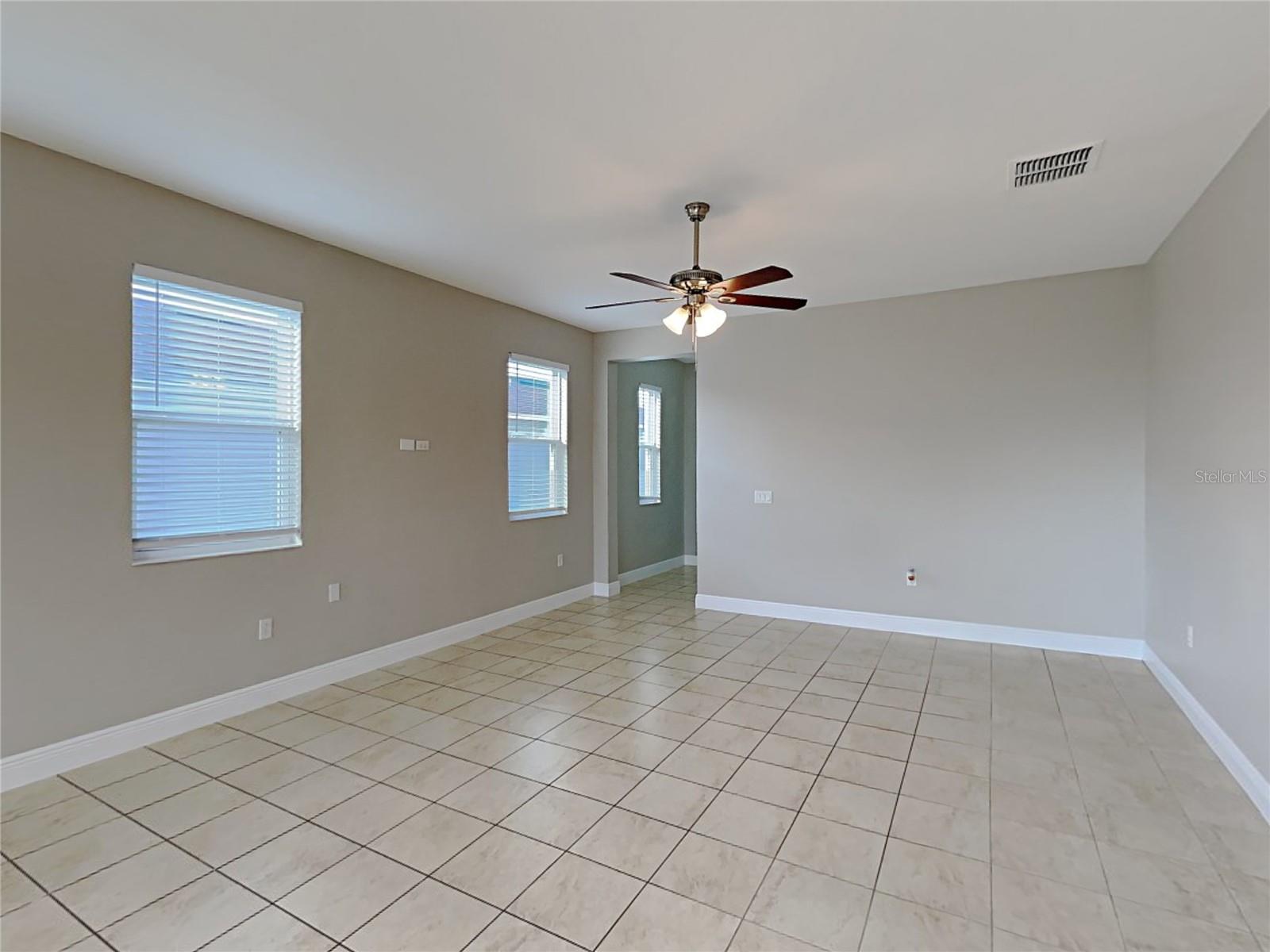 7033 FEATHER WOOD DR — photo 9