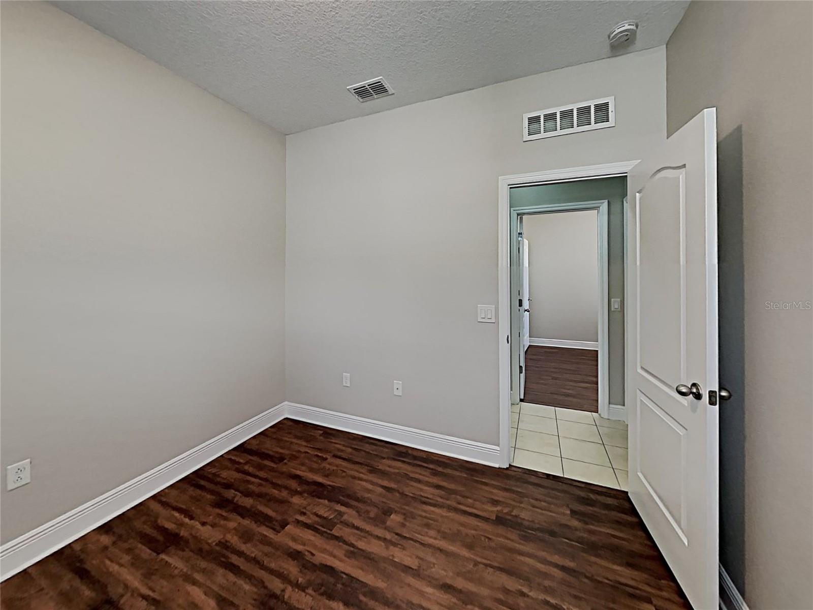 7033 FEATHER WOOD DR — photo 2