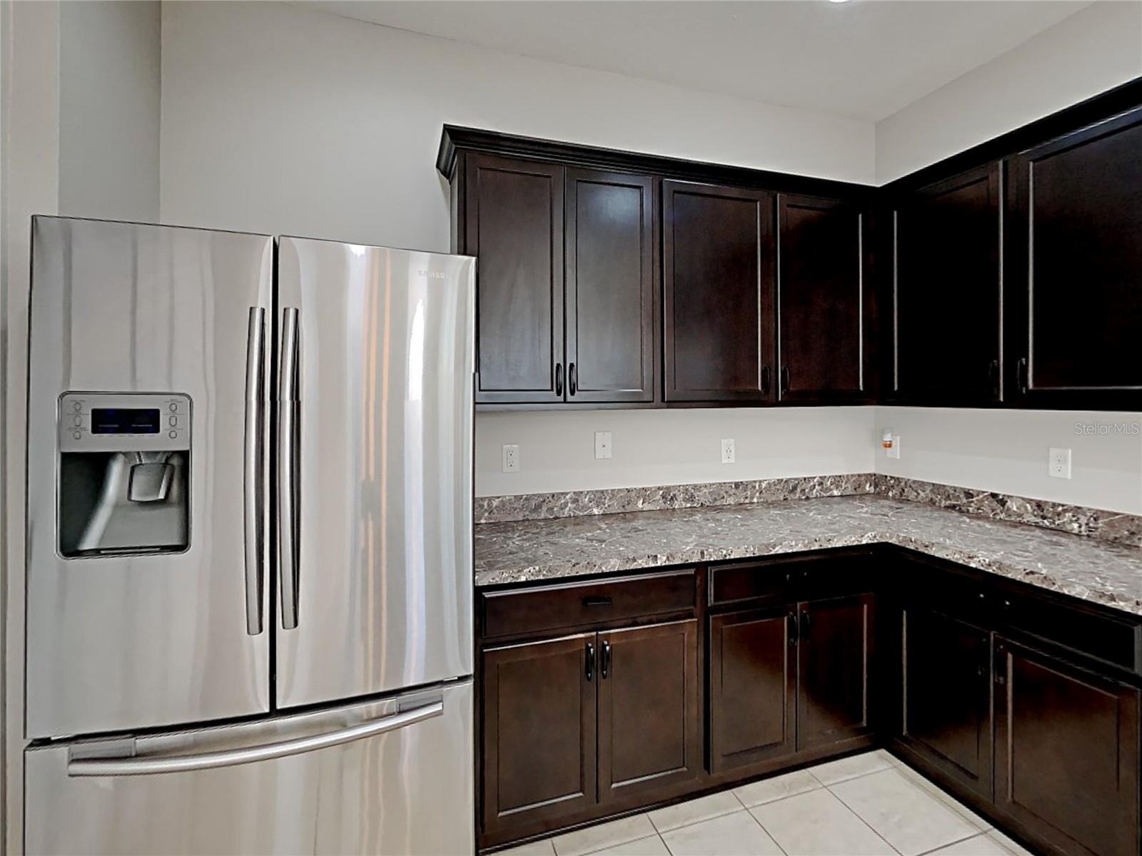 7033 FEATHER WOOD DR — photo 13