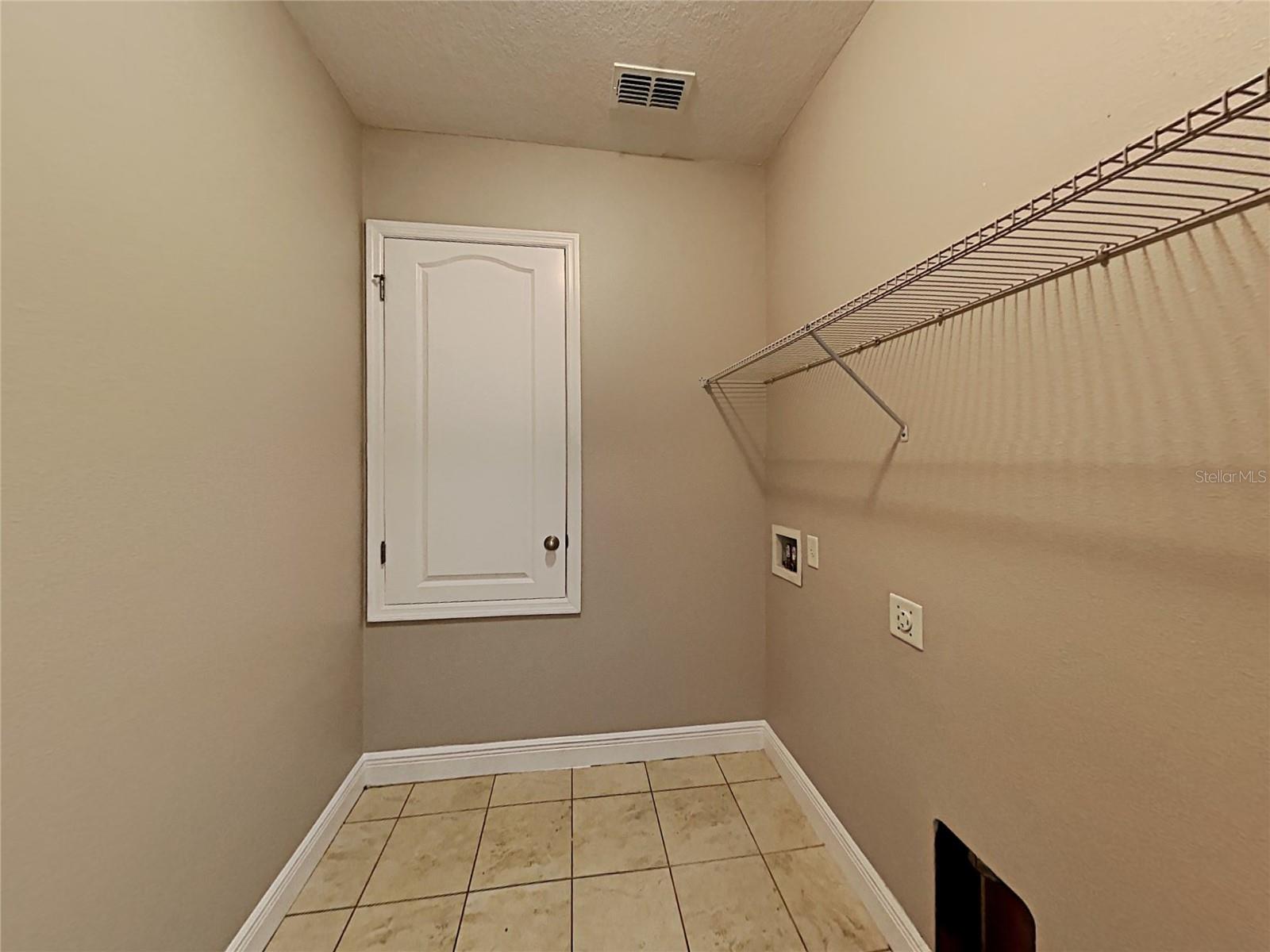 7033 FEATHER WOOD DR — photo 6