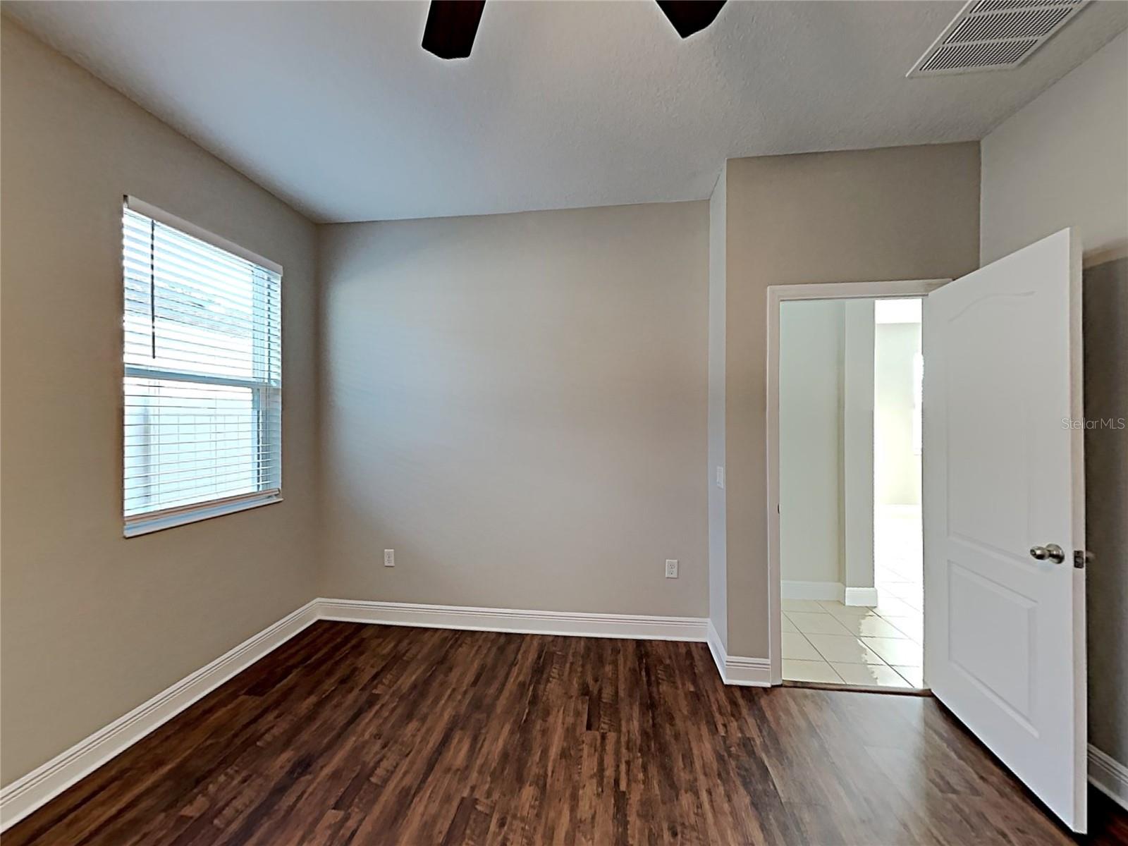 7033 FEATHER WOOD DR — photo 15
