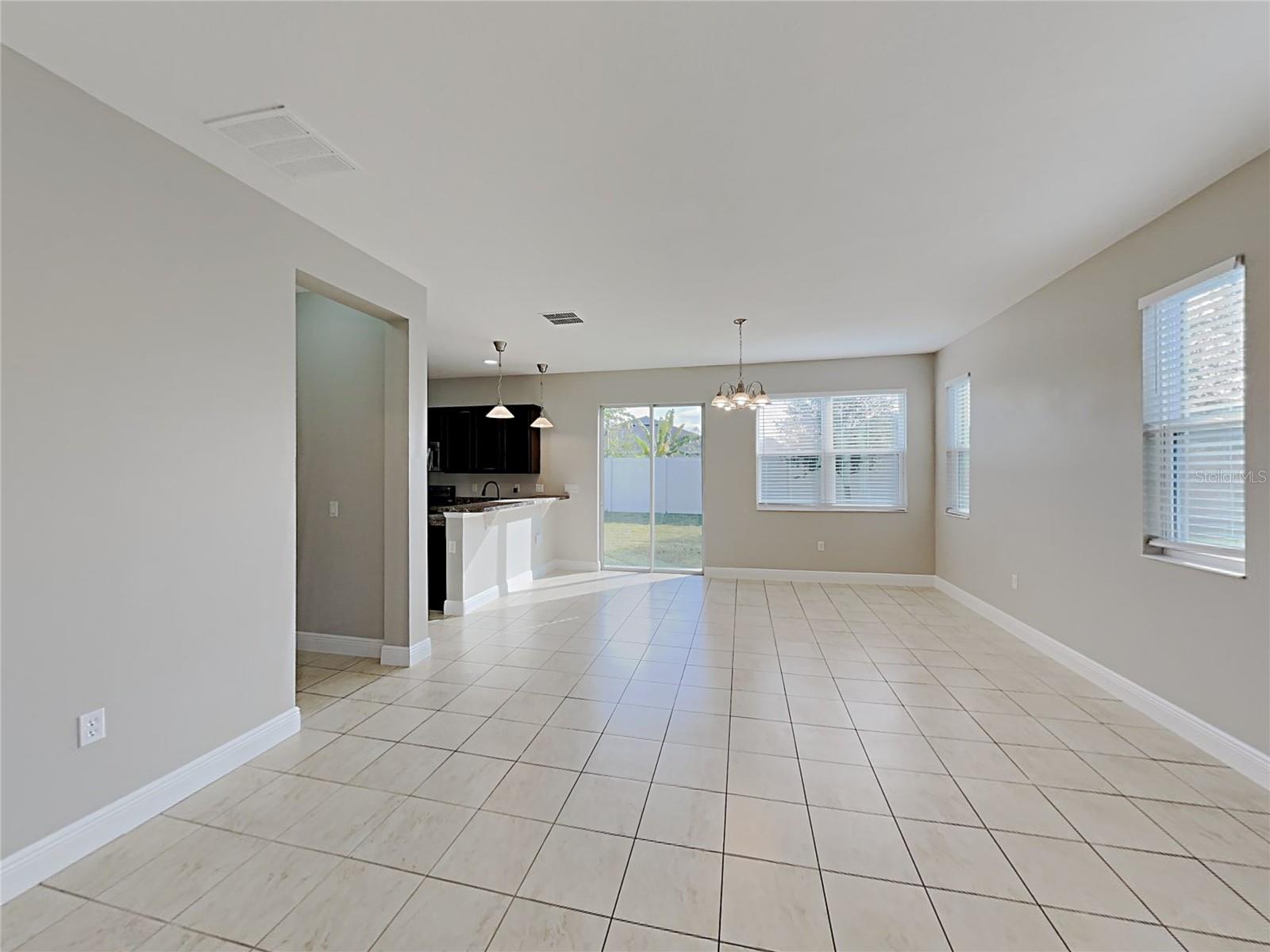 7033 FEATHER WOOD DR — photo 10