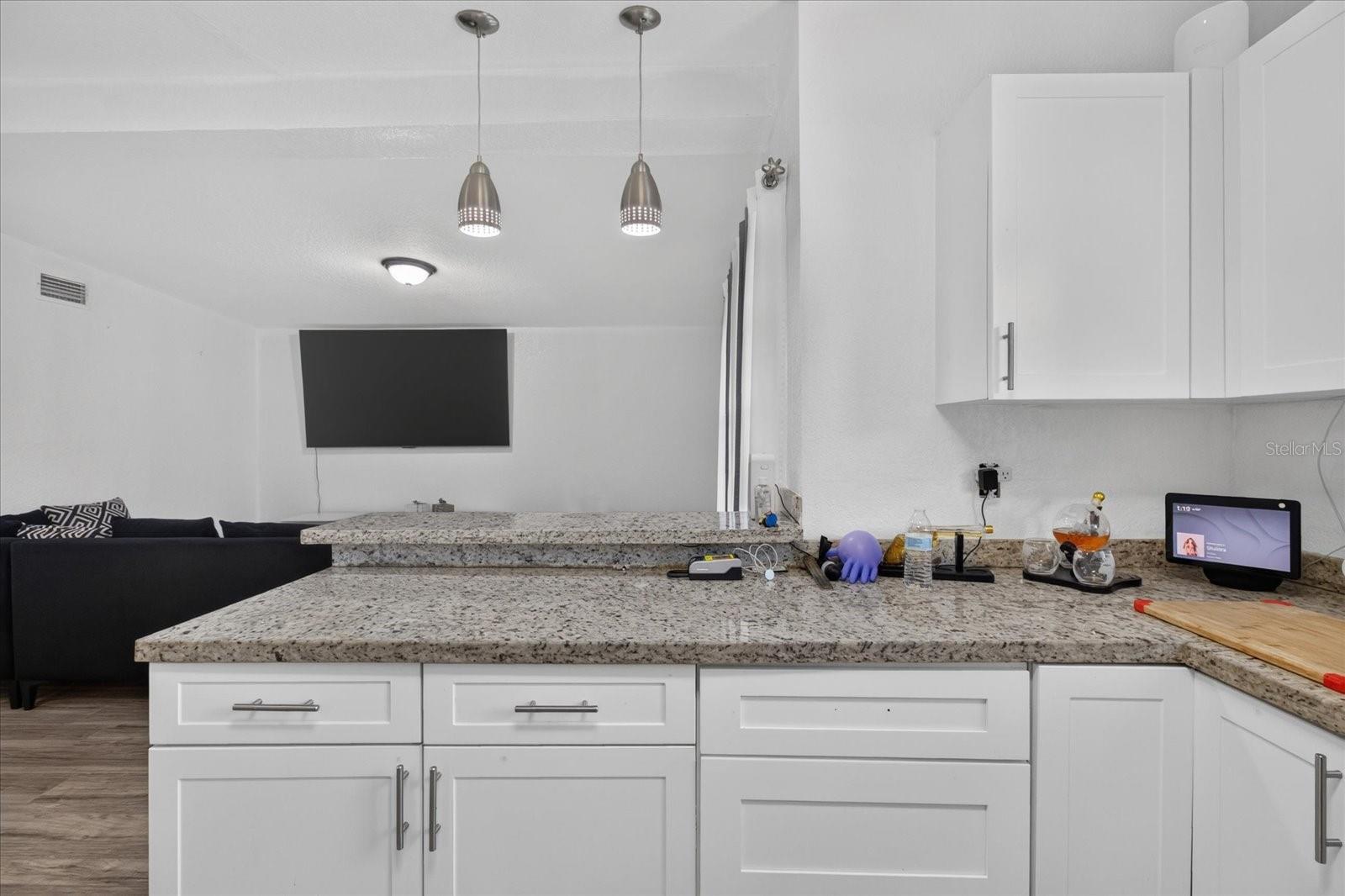 10905 N 22ND ST — photo 16
