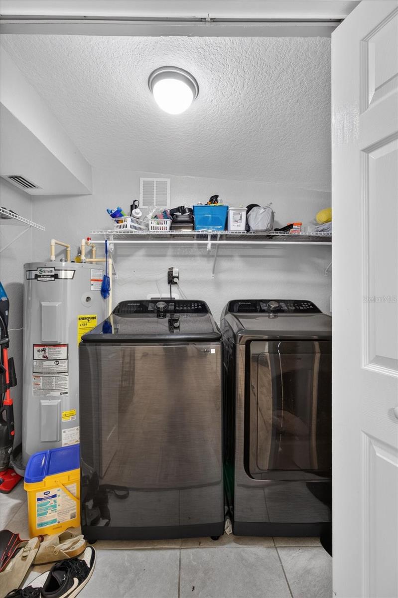 10905 N 22ND ST — photo 40