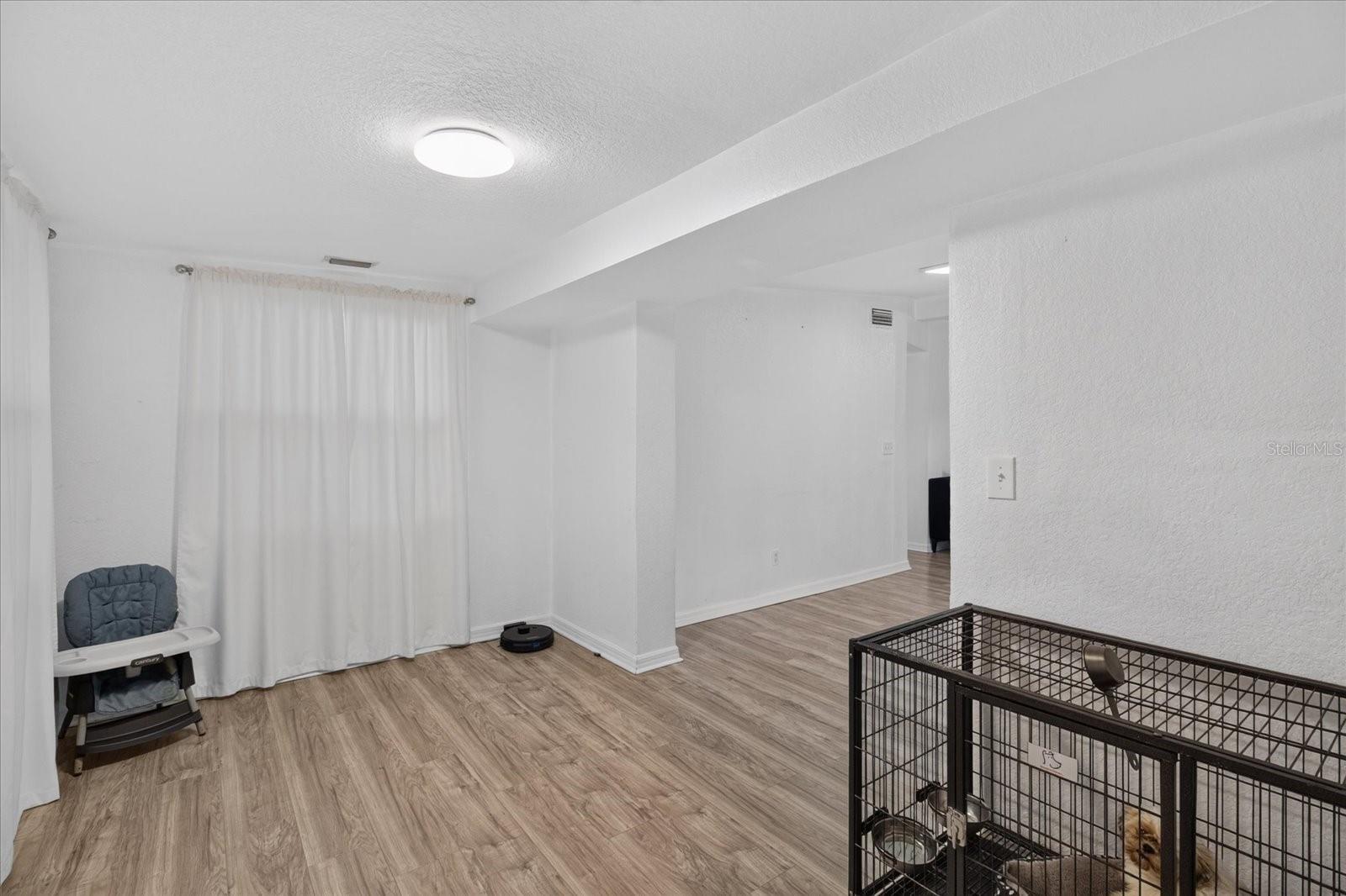 10905 N 22ND ST — photo 22