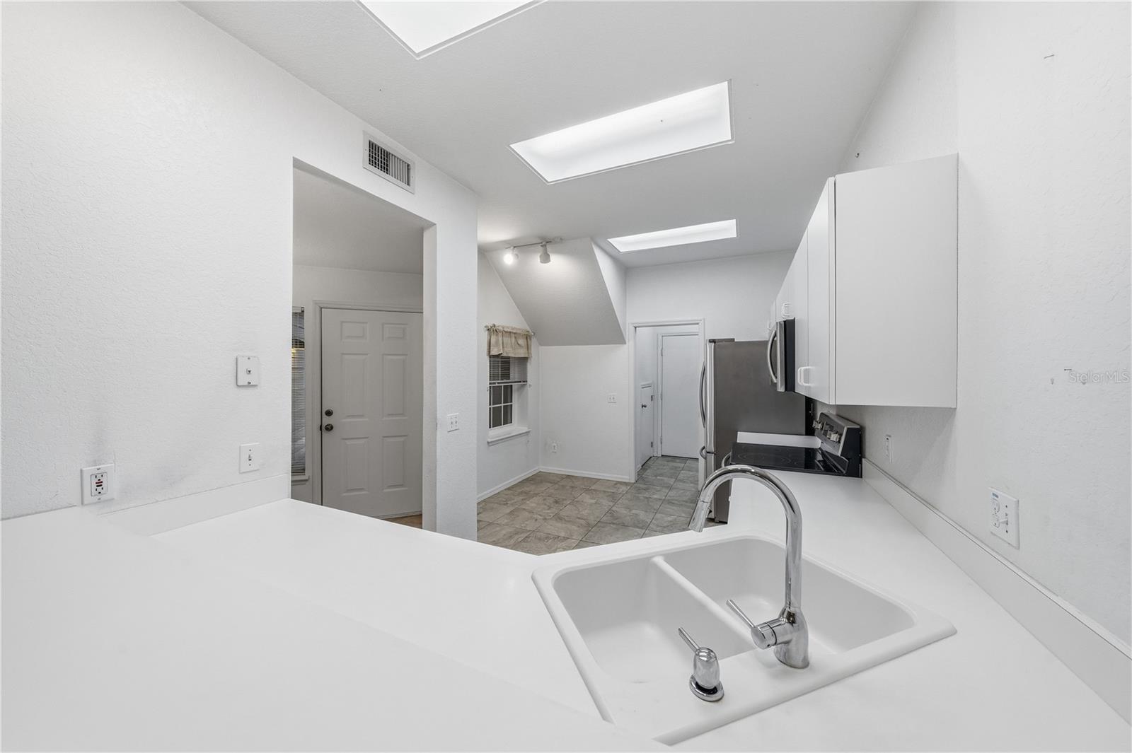 22128 LITTLE LAGOON CT — photo 16