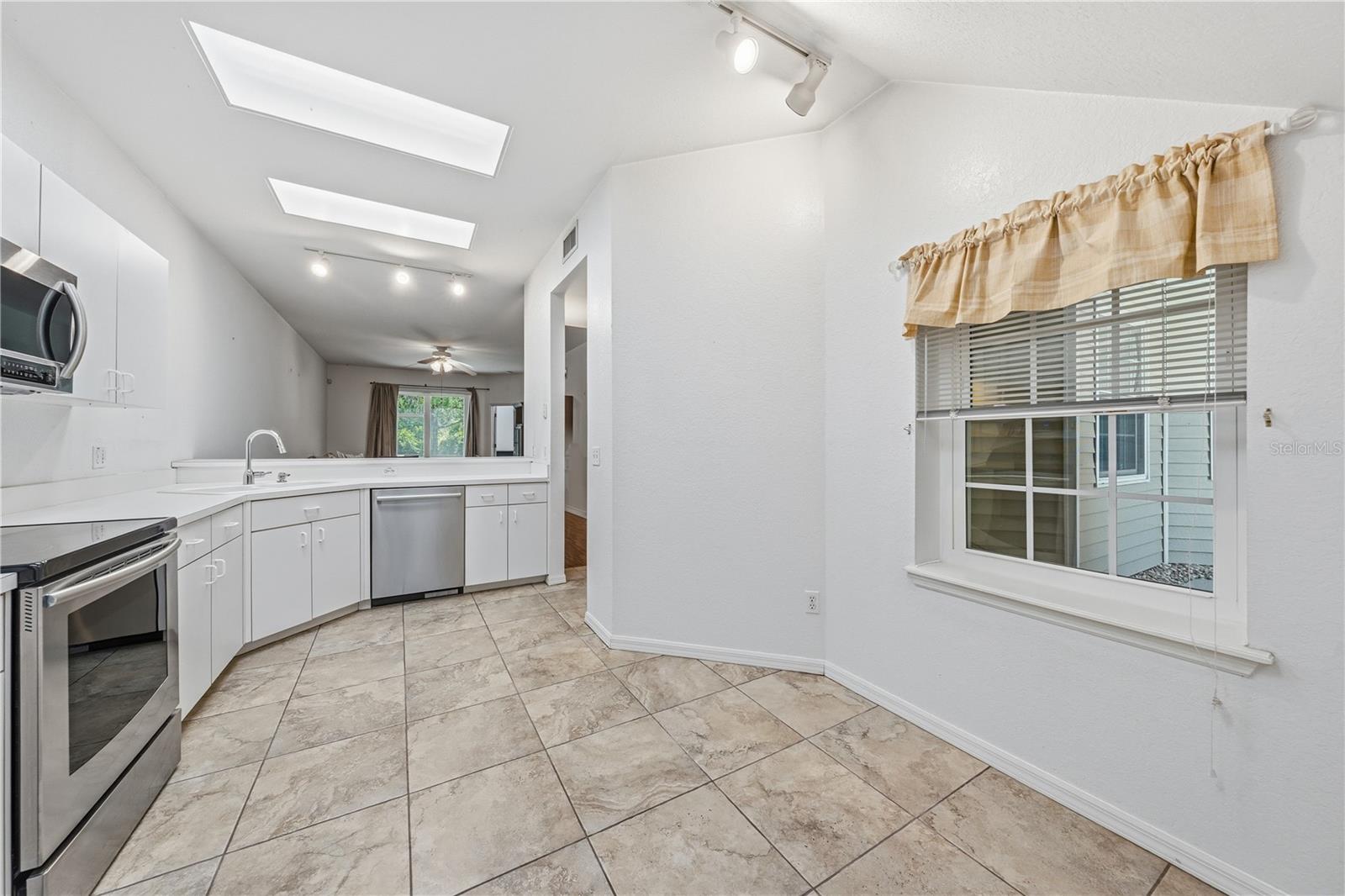 22128 LITTLE LAGOON CT — photo 13