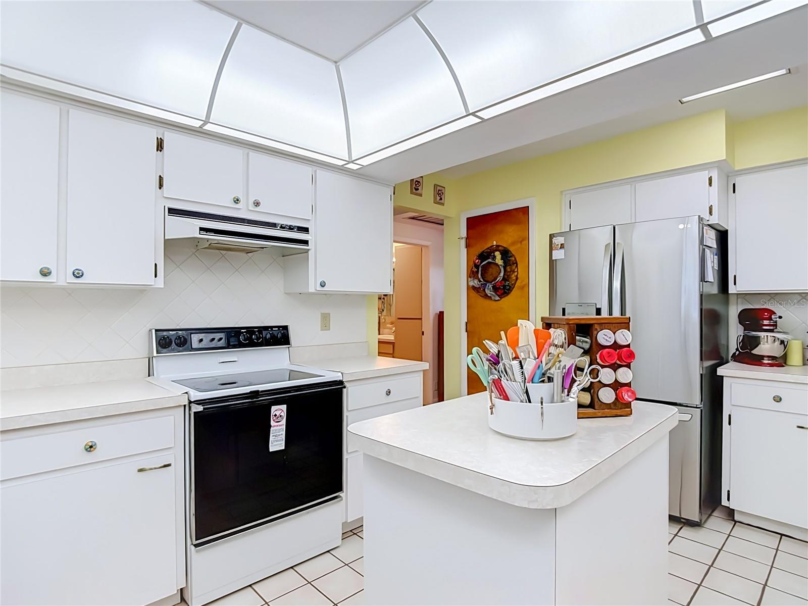 40312 SUNBURST DR — photo 24