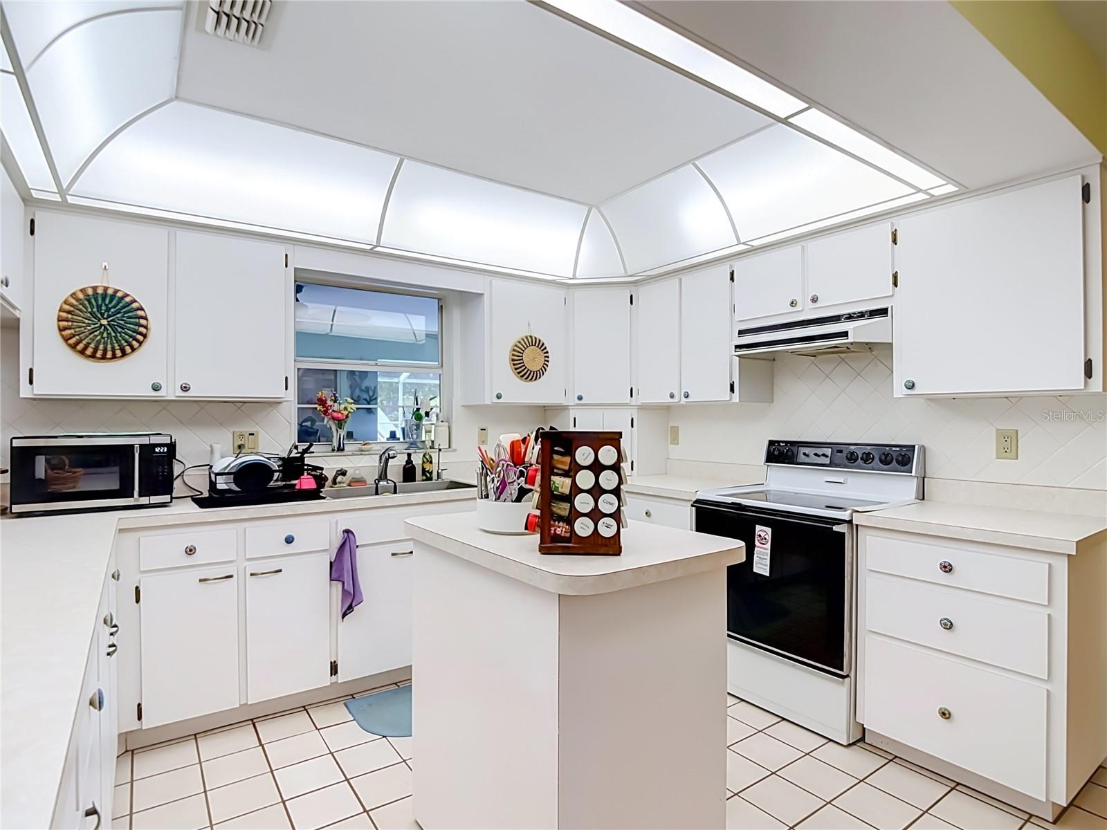 40312 SUNBURST DR — photo 6