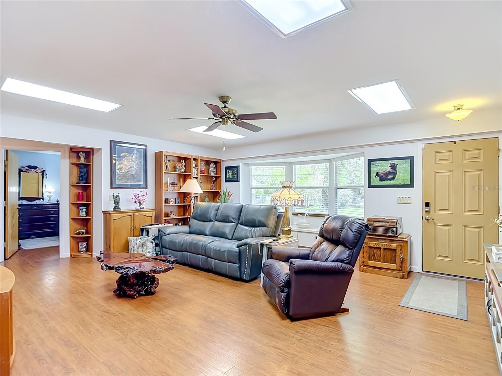 40312 SUNBURST DR — photo 17
