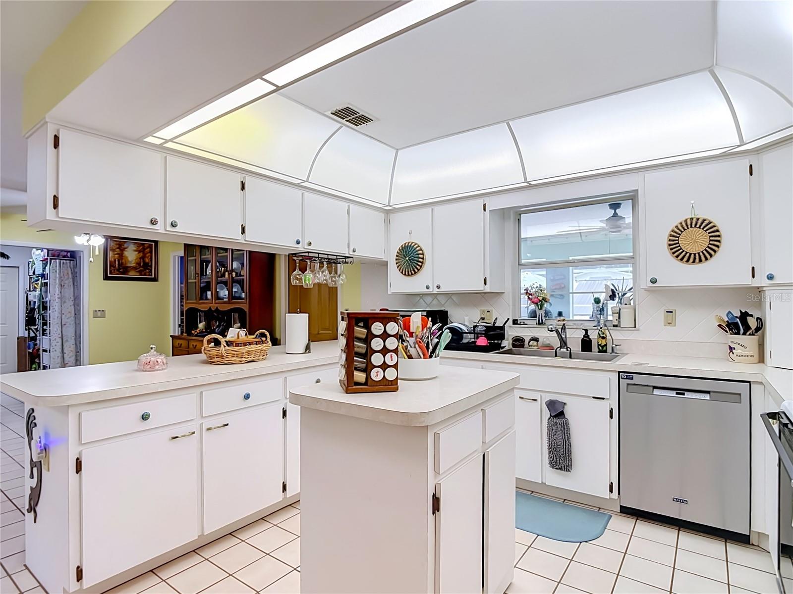 40312 SUNBURST DR — photo 29