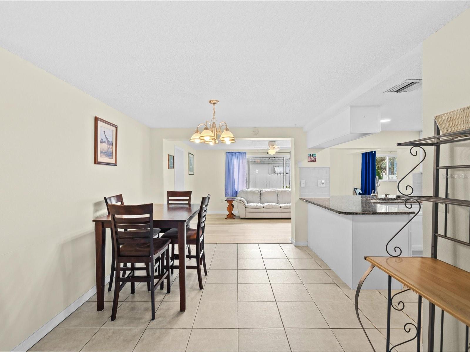 3845 MING TREE DR — photo 9