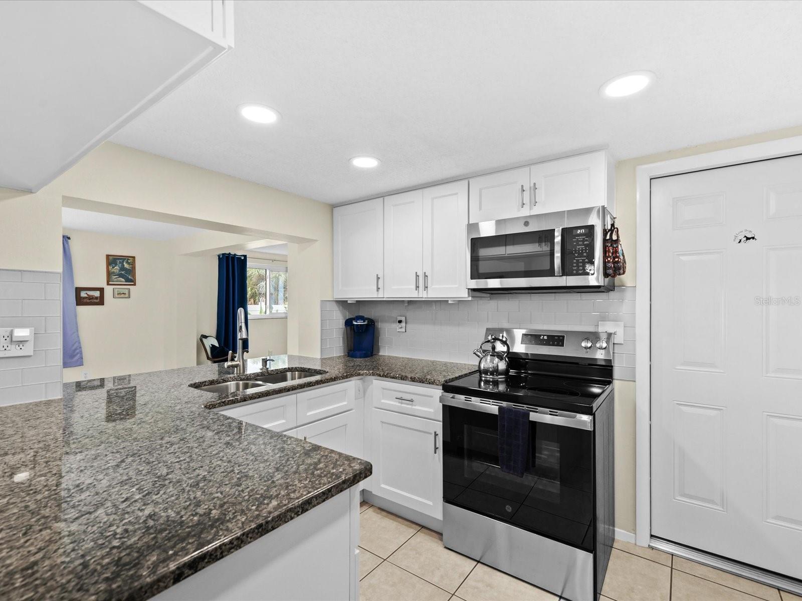 3845 MING TREE DR — photo 13