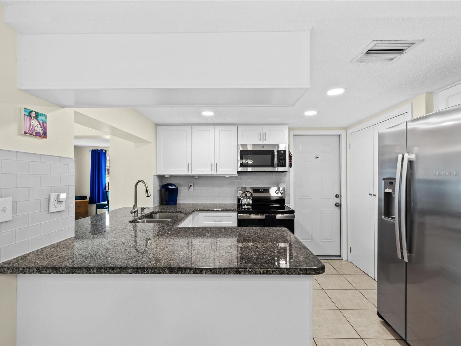 3845 MING TREE DR — photo 11
