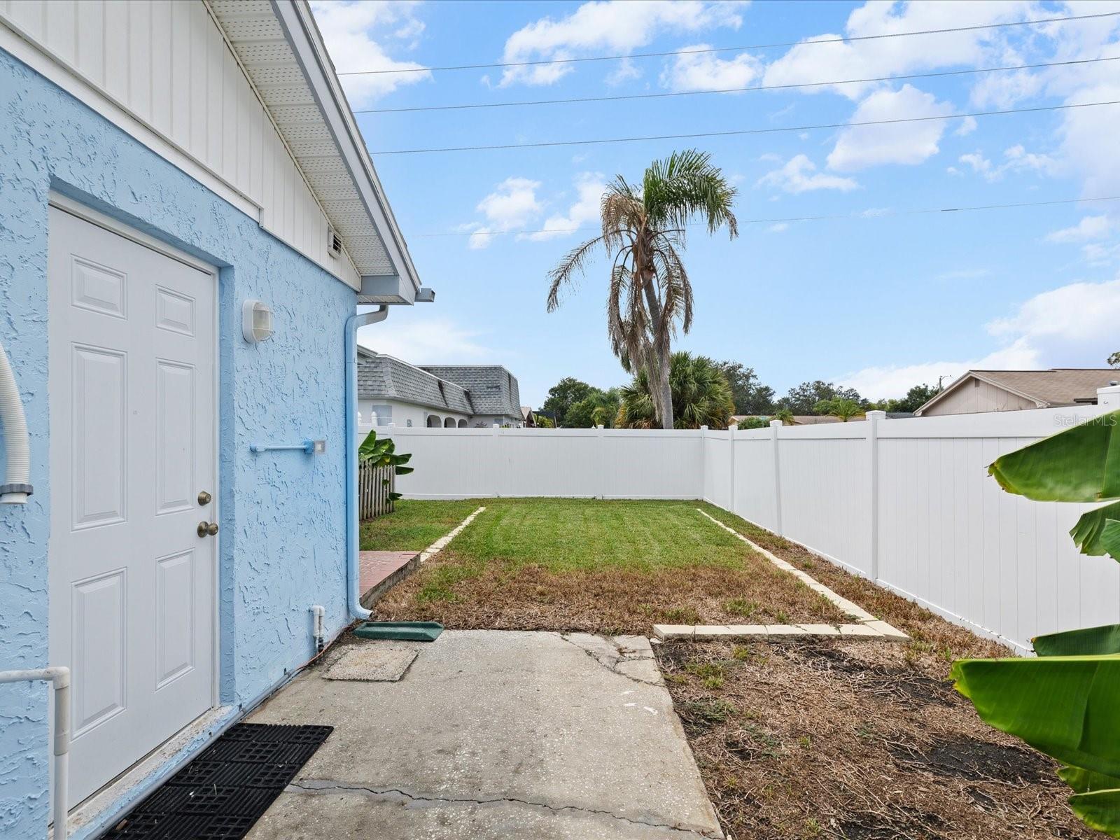 3845 MING TREE DR — photo 34