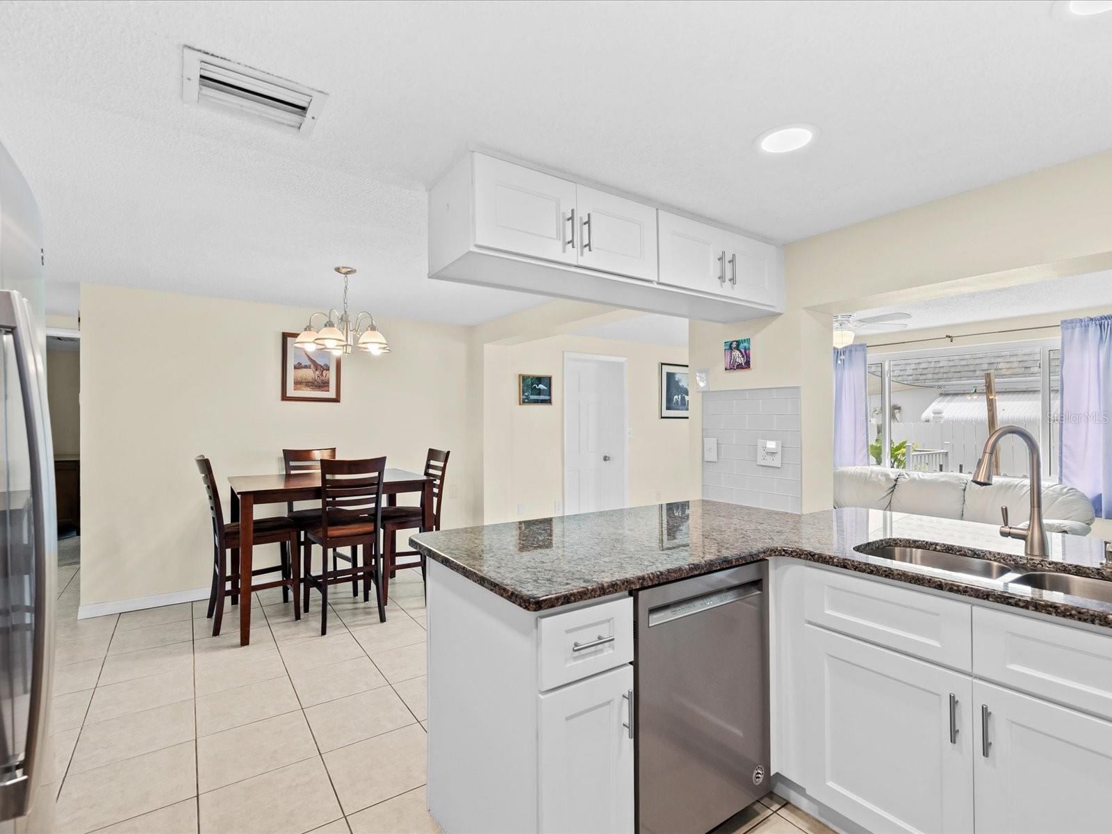 3845 MING TREE DR — photo 10