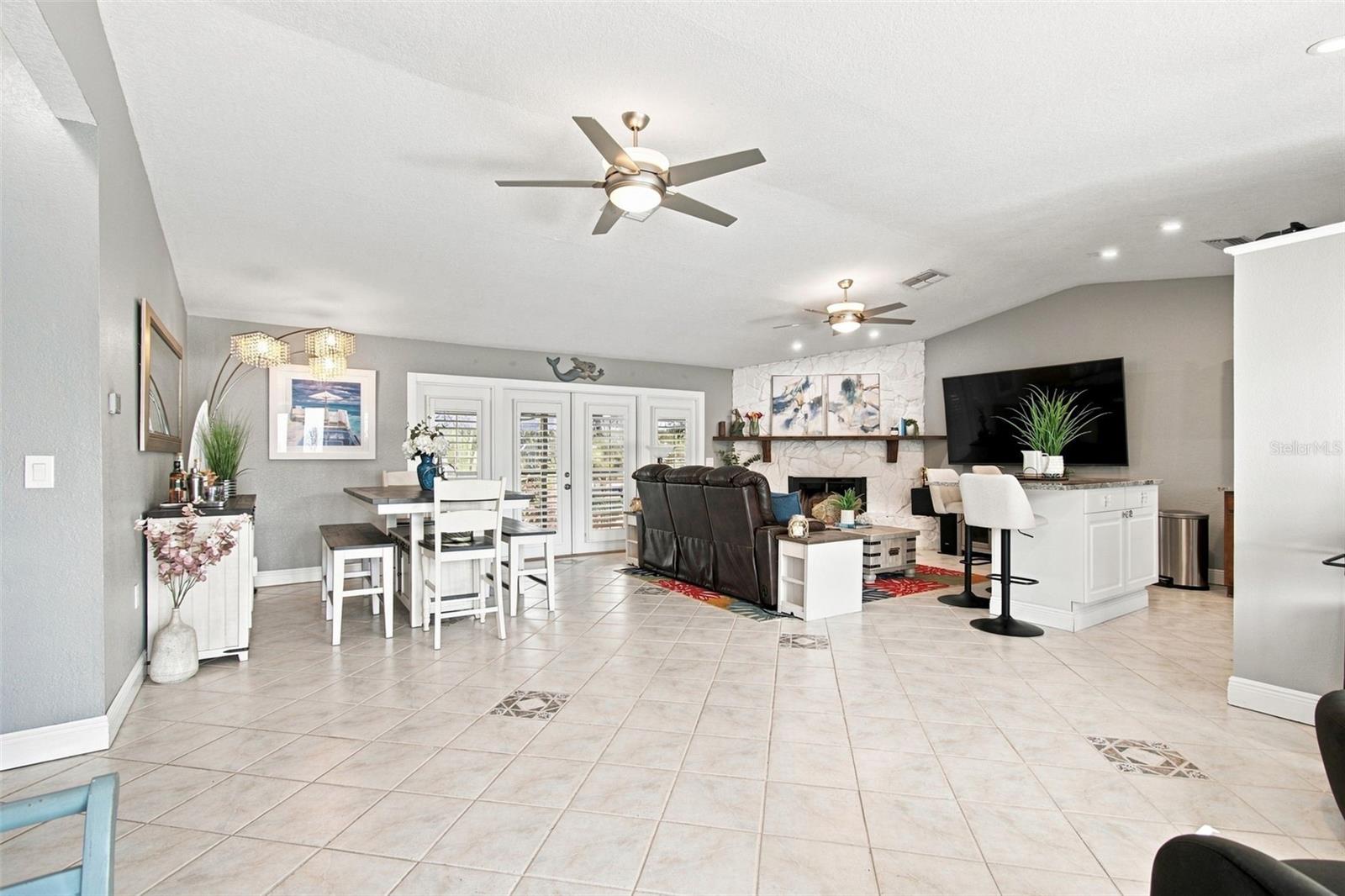 201 LAGOON DR — photo 19