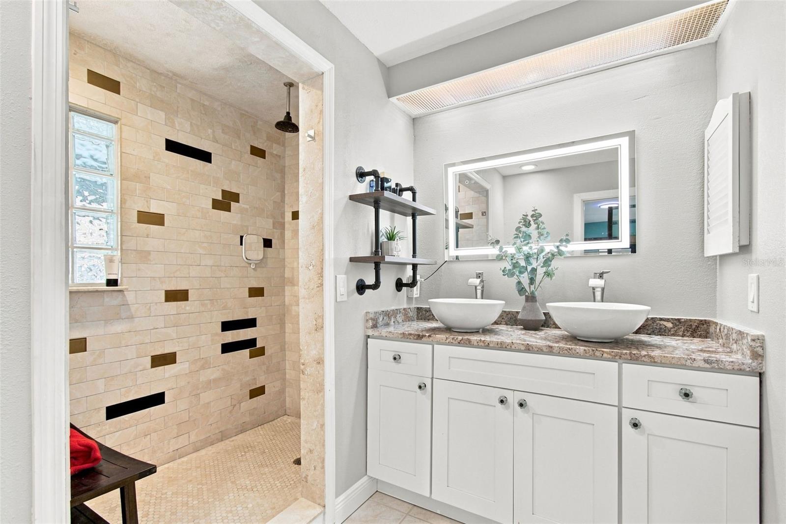 201 LAGOON DR — photo 24