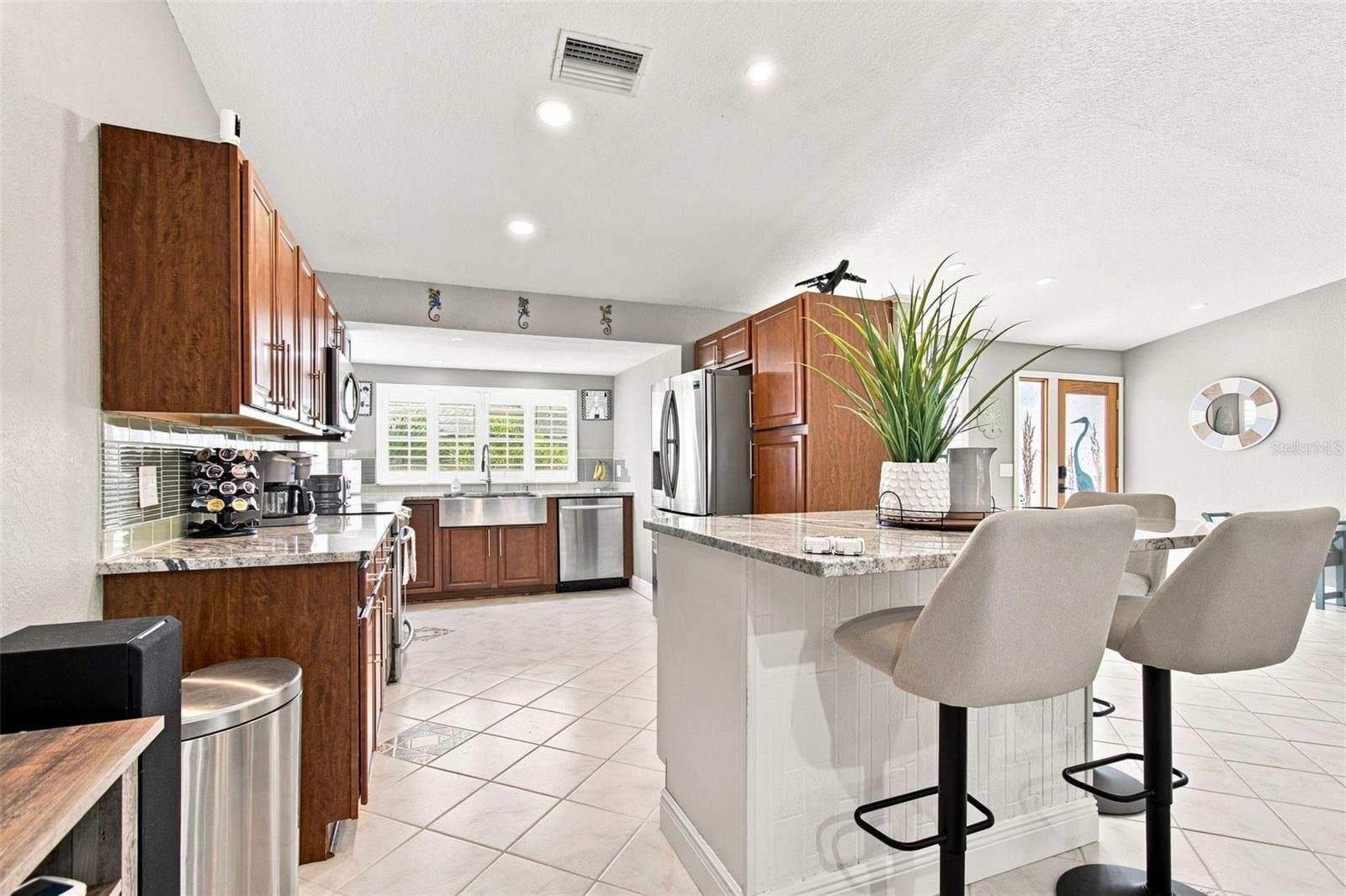 201 LAGOON DR — photo 15