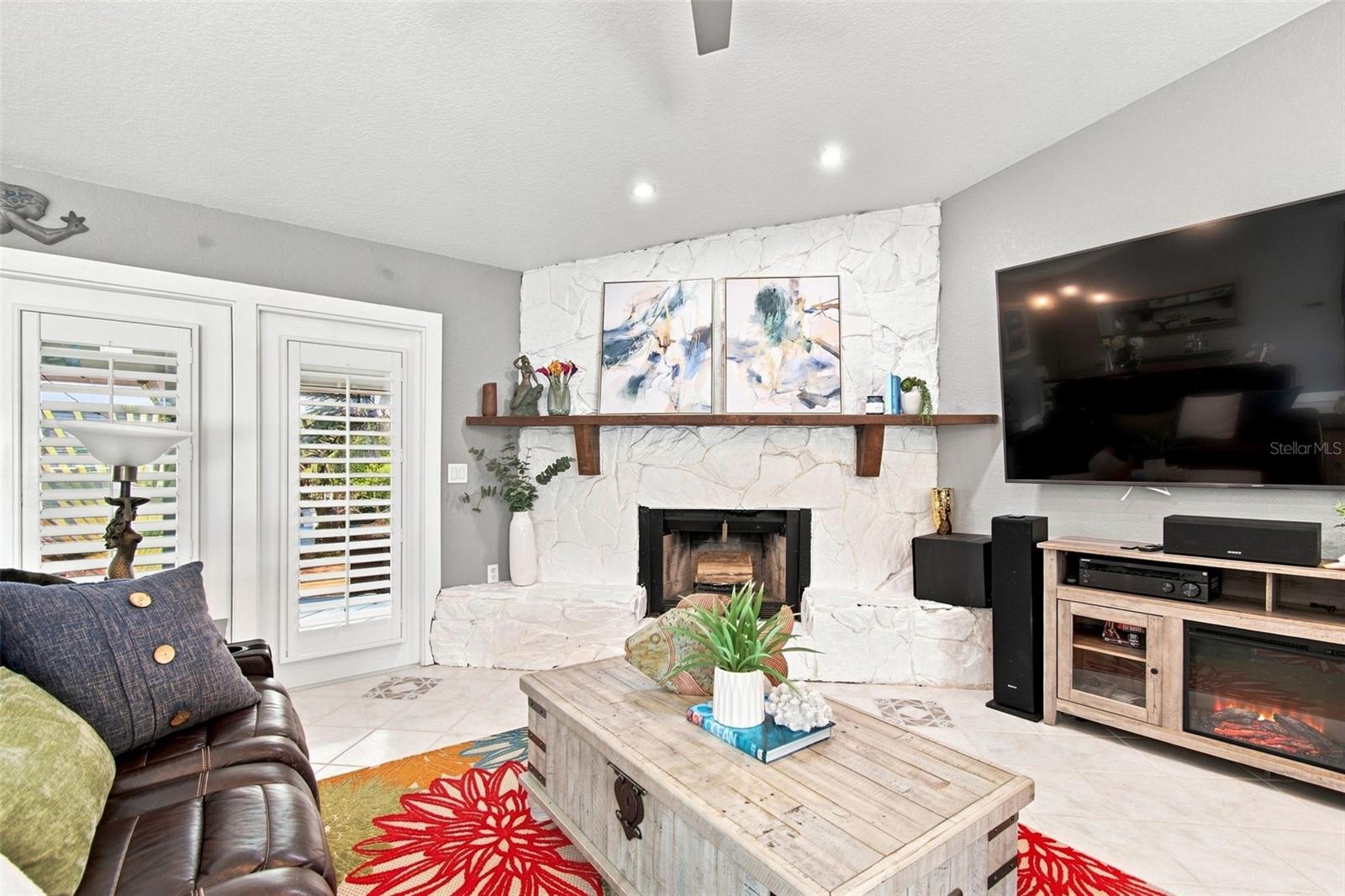 201 LAGOON DR — photo 18