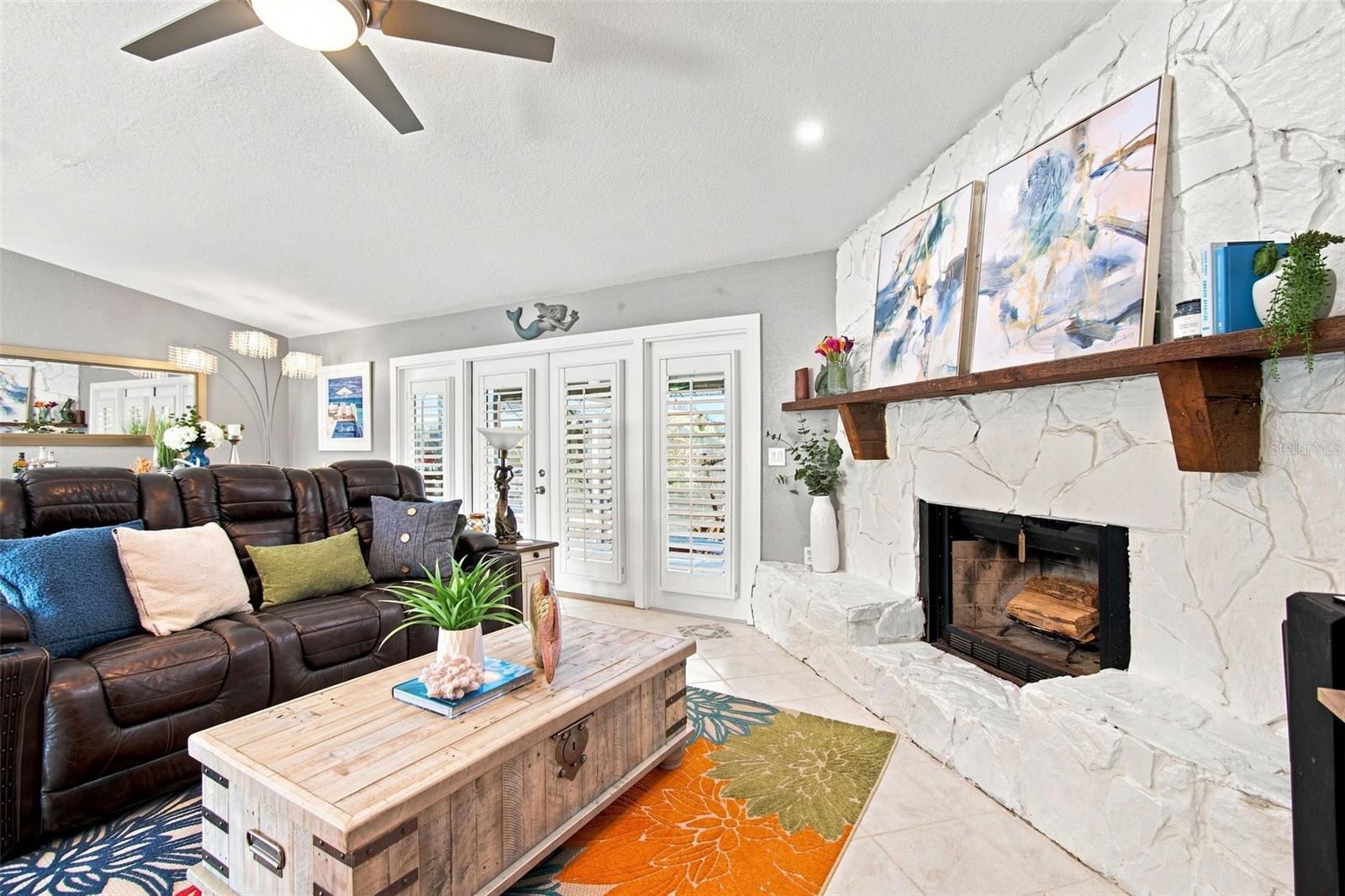 201 LAGOON DR — photo 17