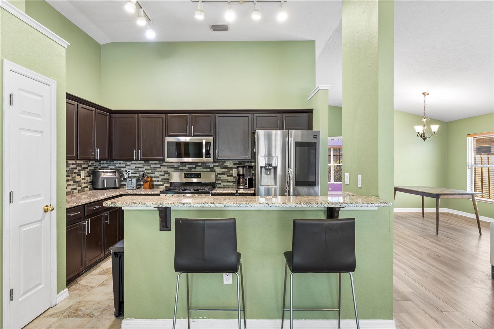 10148 SOMERSBY DR — photo 17