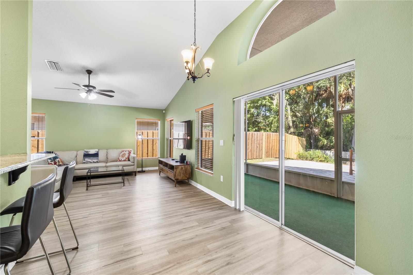 10148 SOMERSBY DR — photo 13