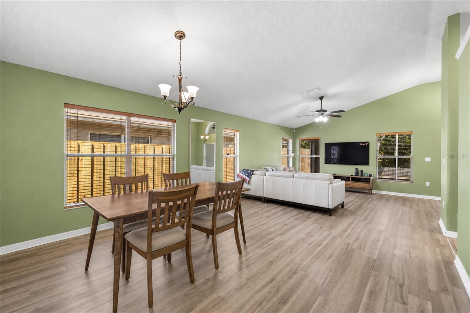 10148 SOMERSBY DR — photo 25