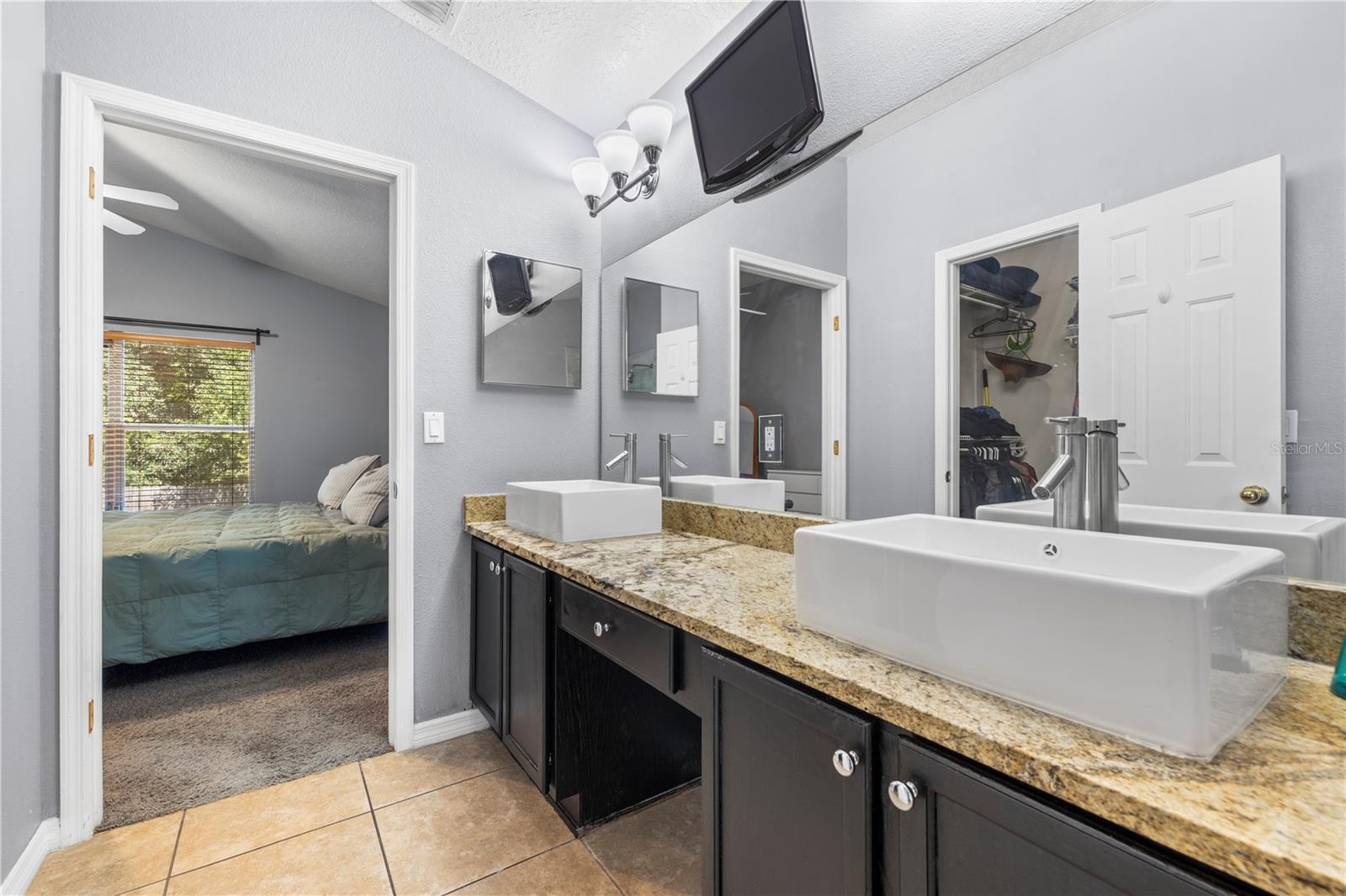 10148 SOMERSBY DR — photo 38