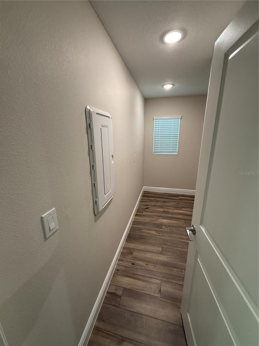 9924 ANNUNCIATION DRIVE — photo 4