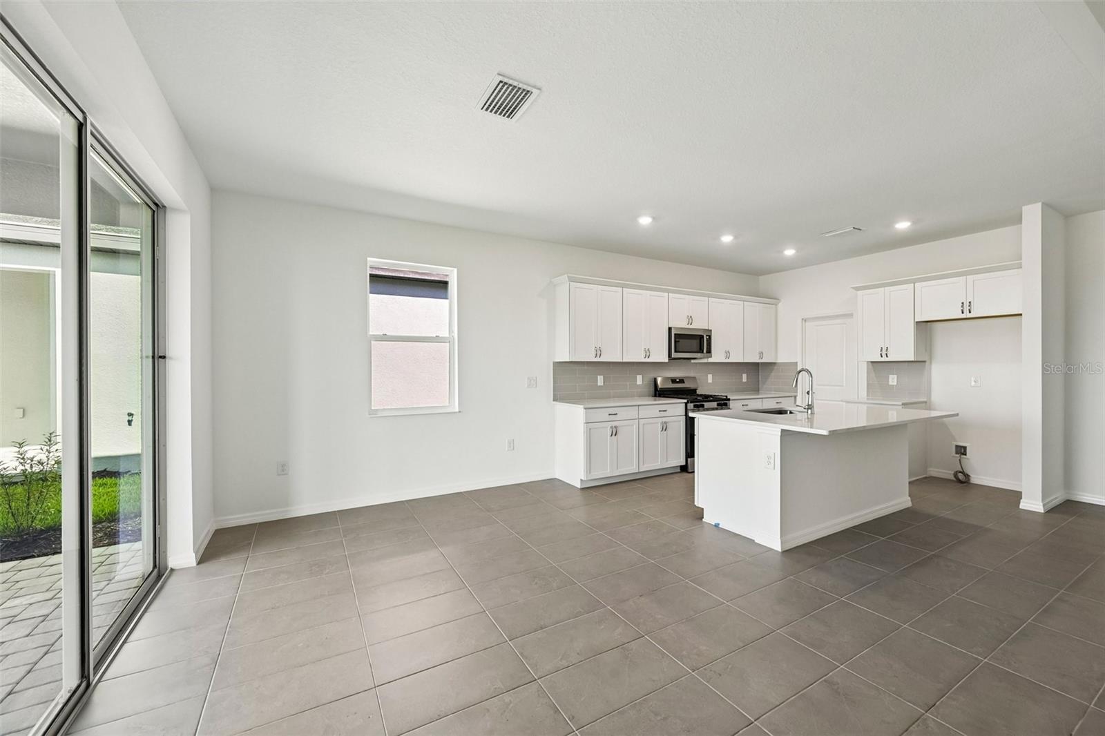 8709 CANARD CV — photo 9