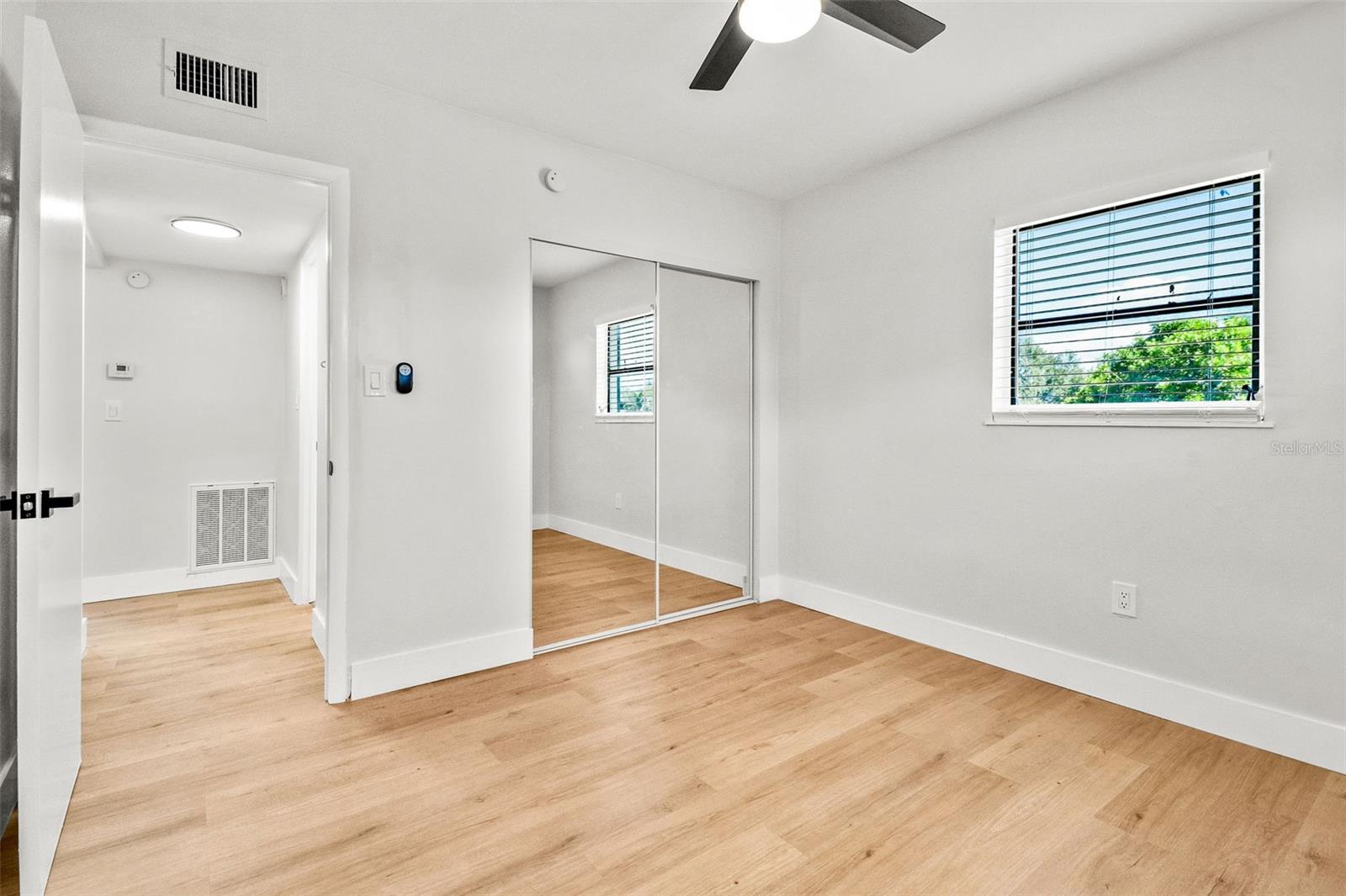 300 S NIMBUS AVE #3 — photo 10