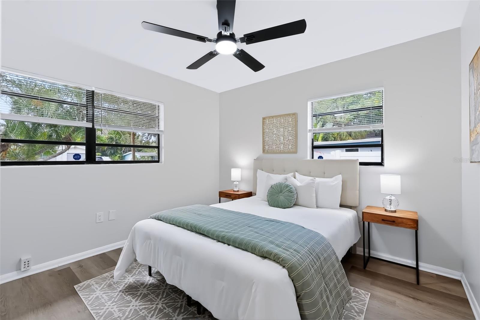 327 BARBARA CIR — photo 16