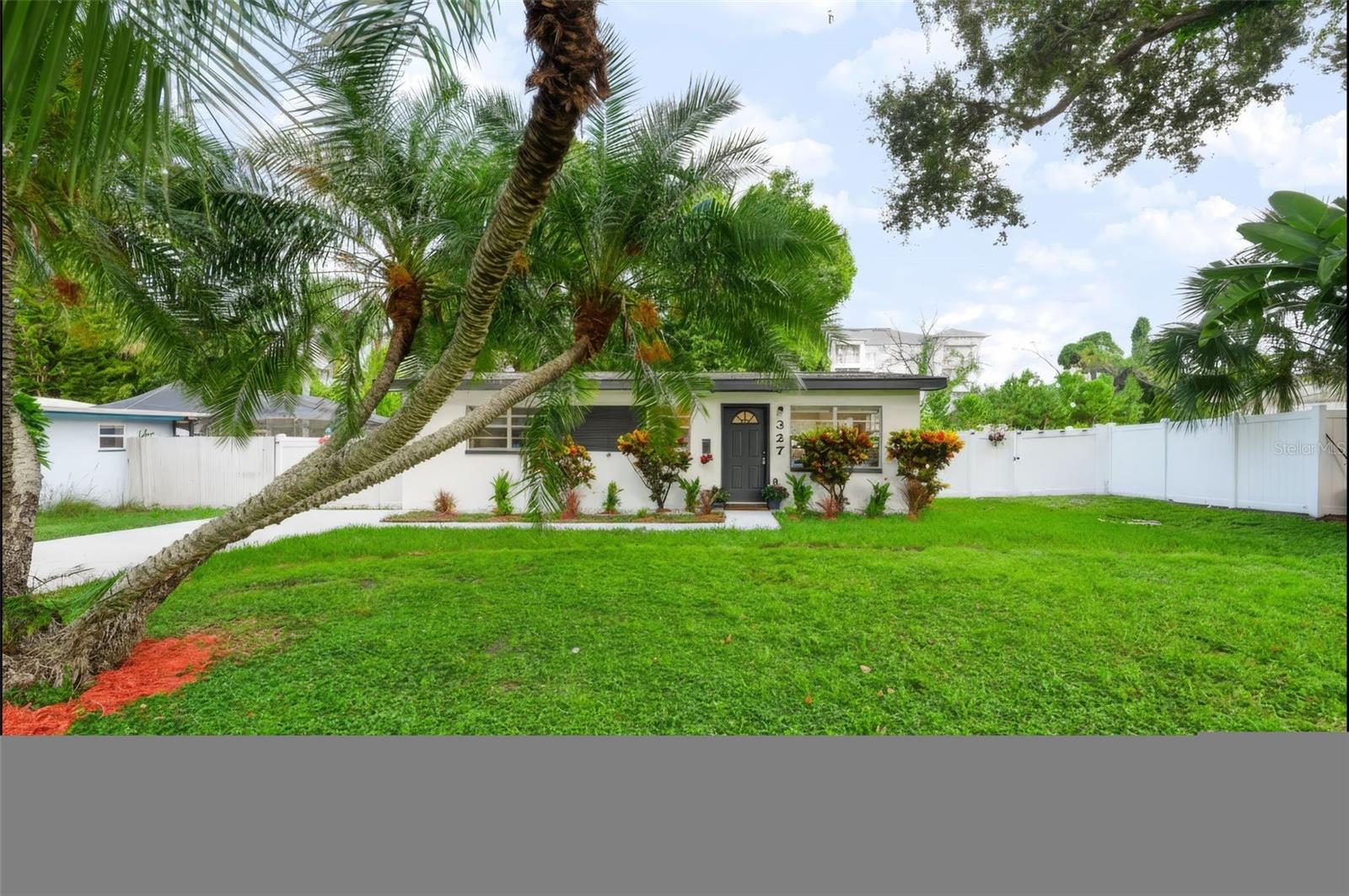 327 BARBARA CIR — photo 24