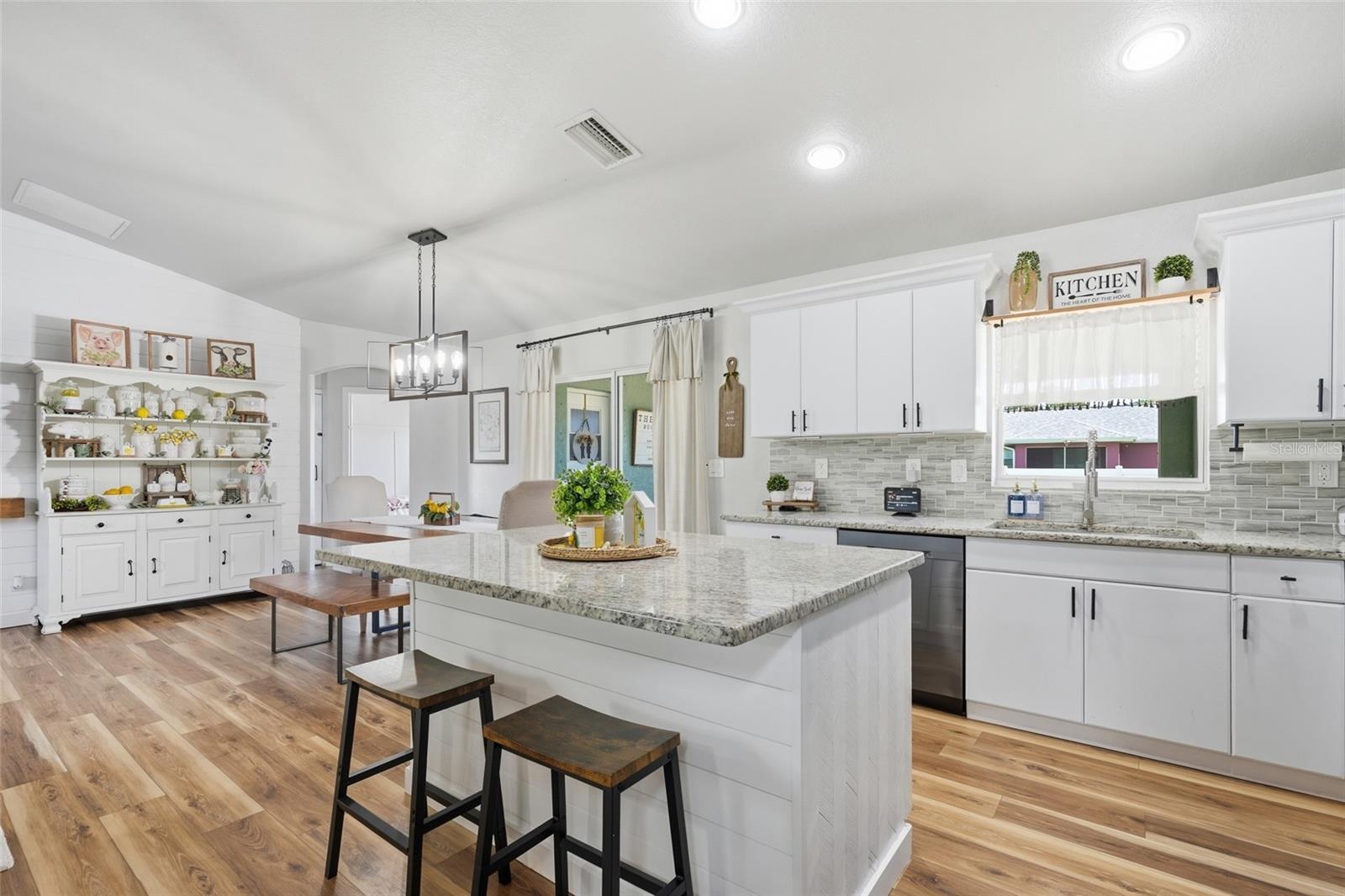 2244 PENGUIN LN — photo 8