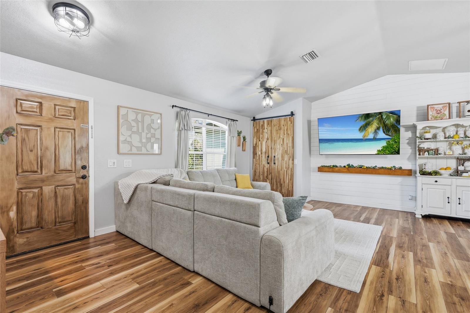 2244 PENGUIN LN — photo 5