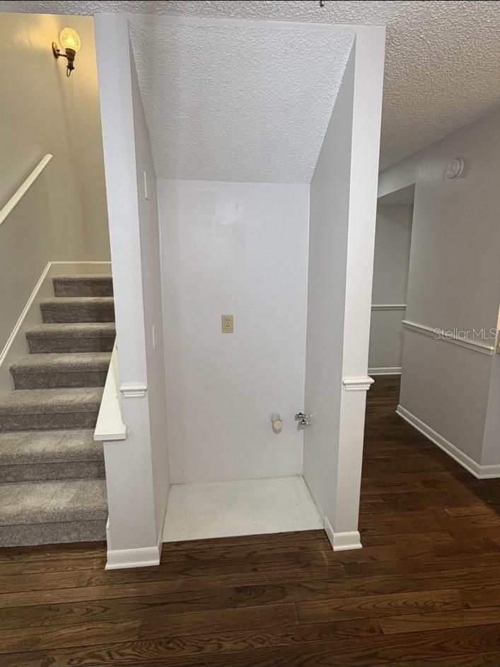 2530 W MARYLAND AVE #C — photo 18