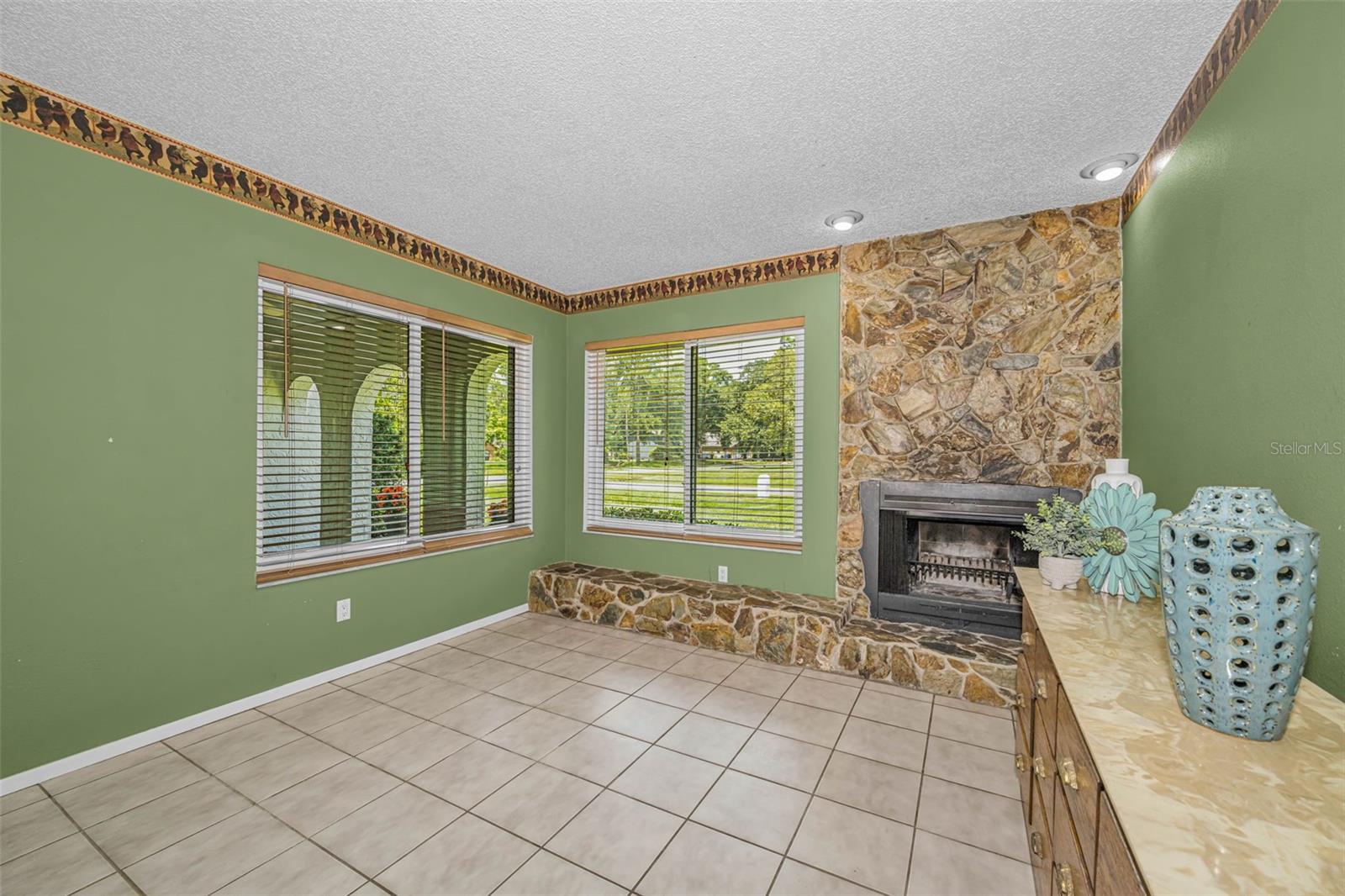 7812 WINDWARD WAY — photo 32