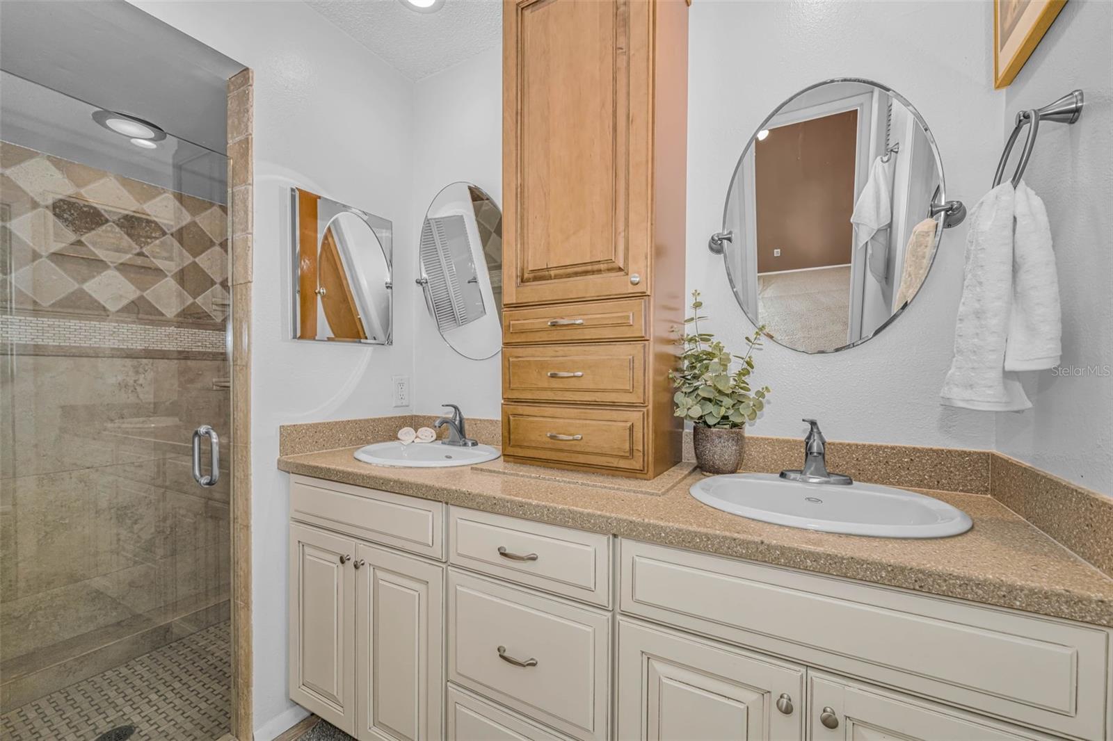 7812 WINDWARD WAY — photo 36