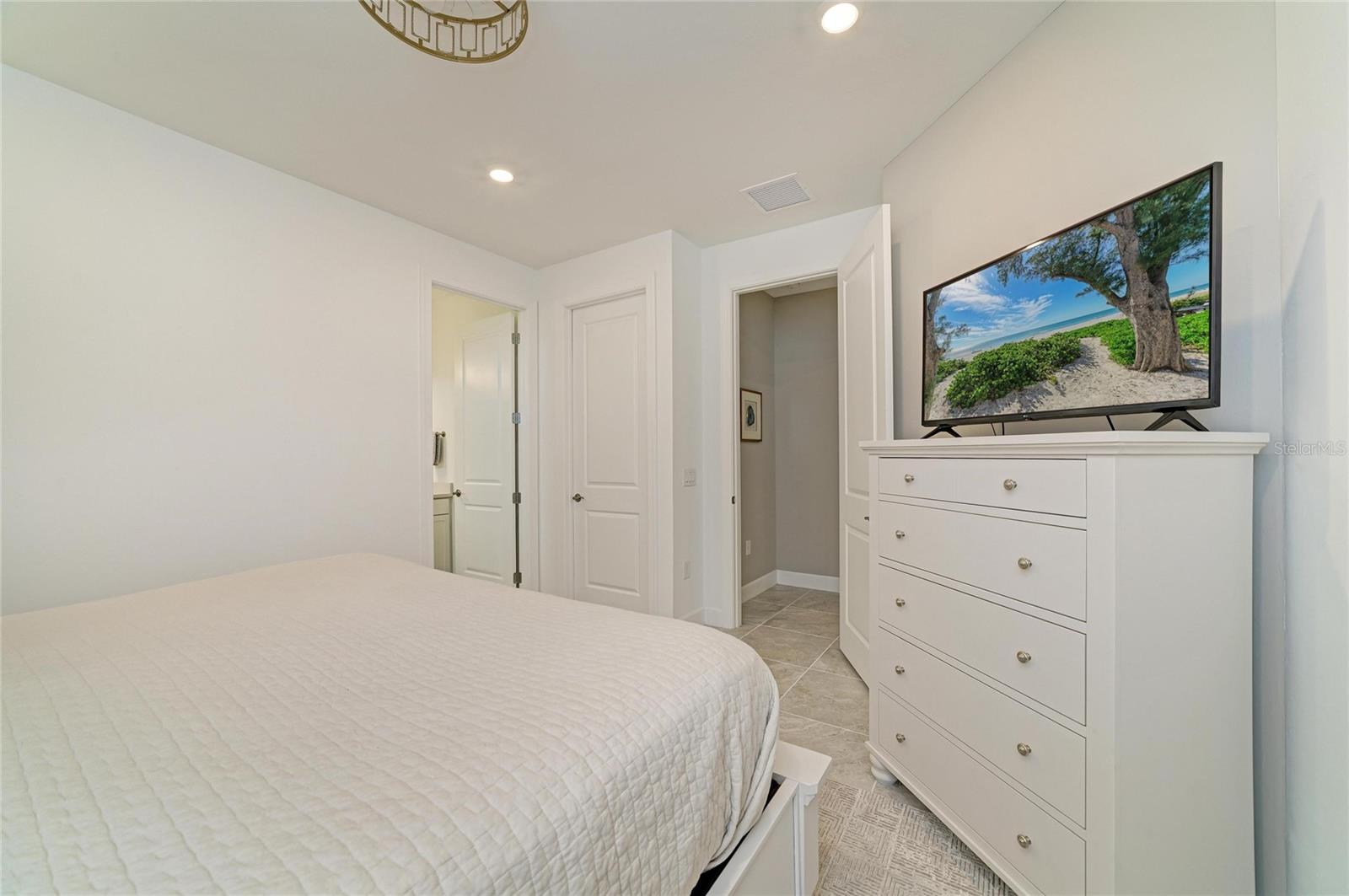 14213 EAGLE BRANCH DR — photo 31