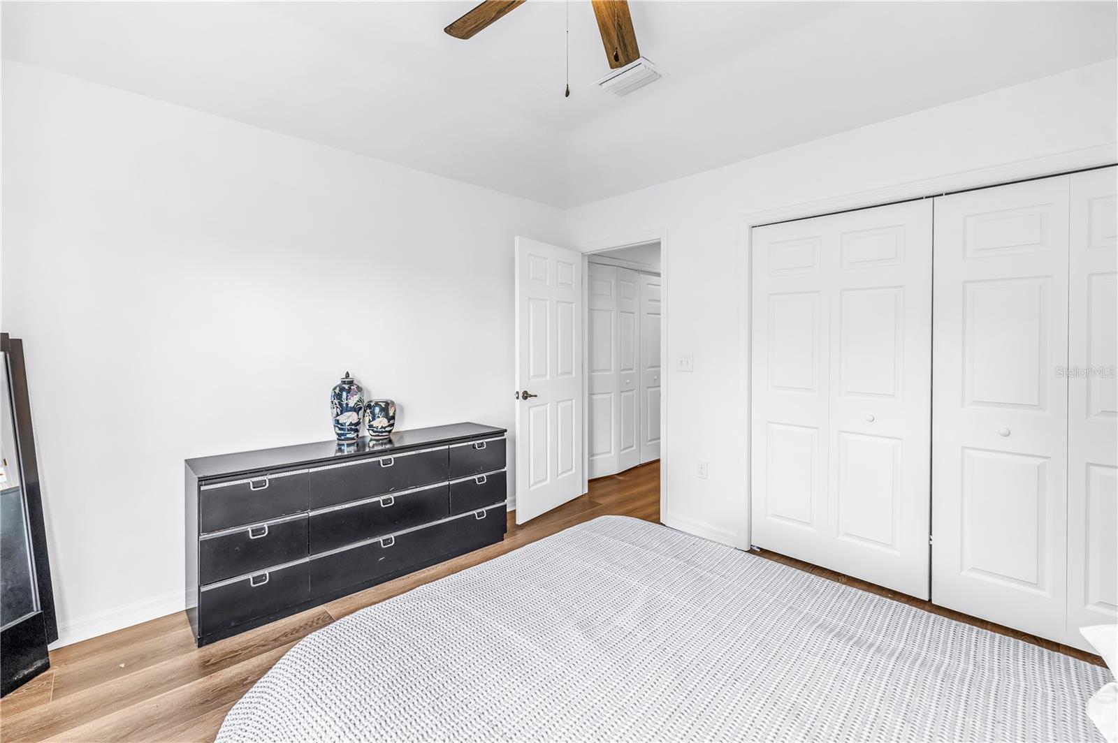 9715 BAY GROVE LN — photo 29