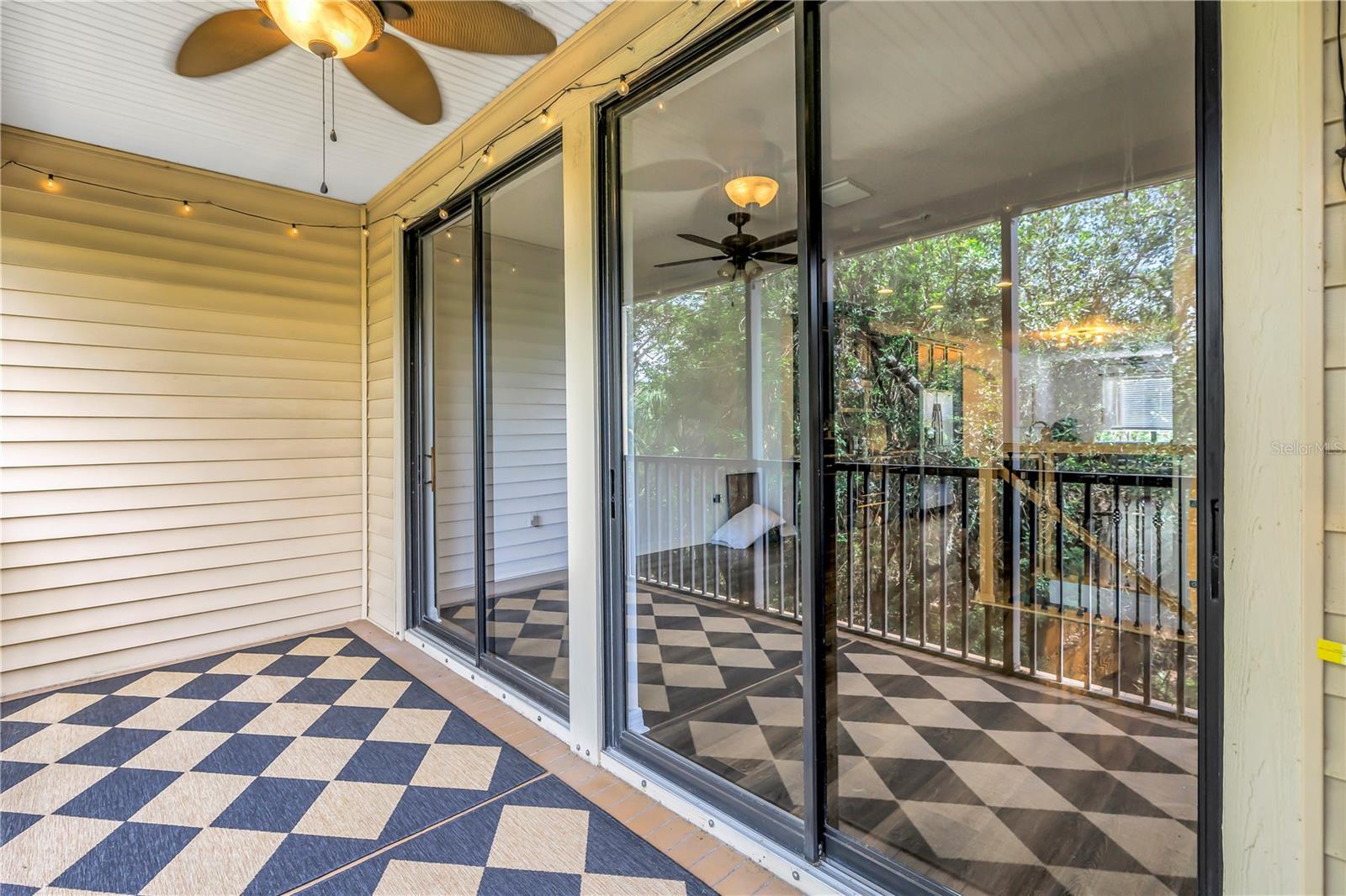 9715 BAY GROVE LN — photo 37