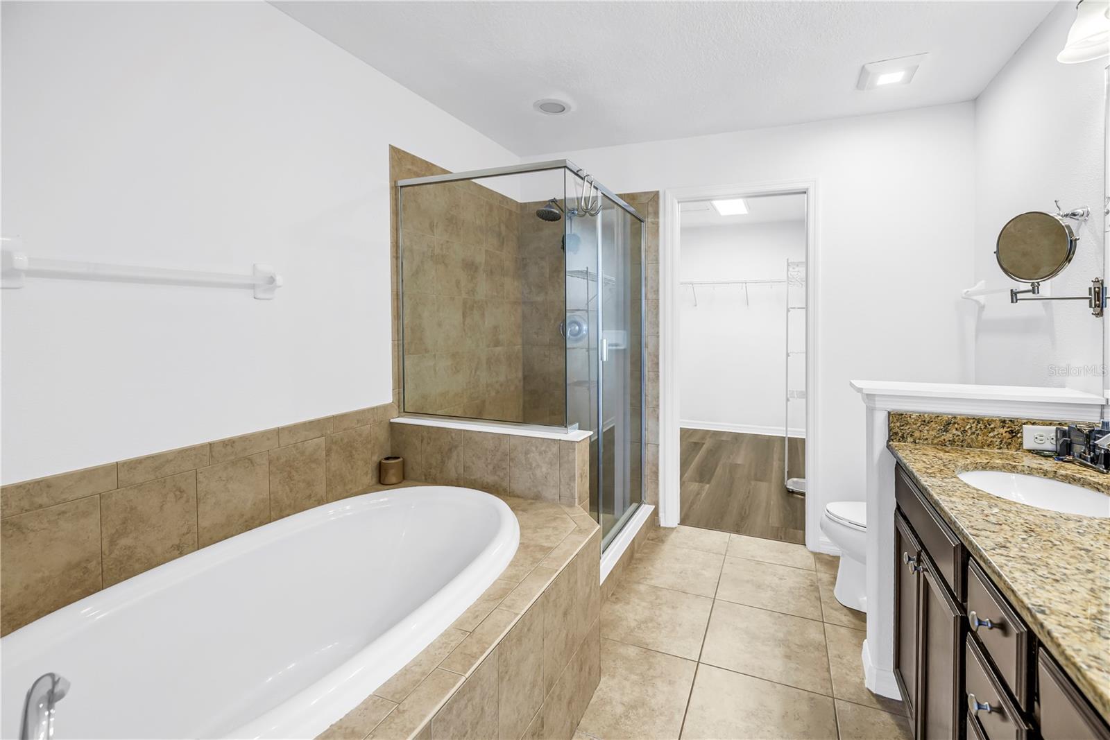 9715 BAY GROVE LN — photo 24
