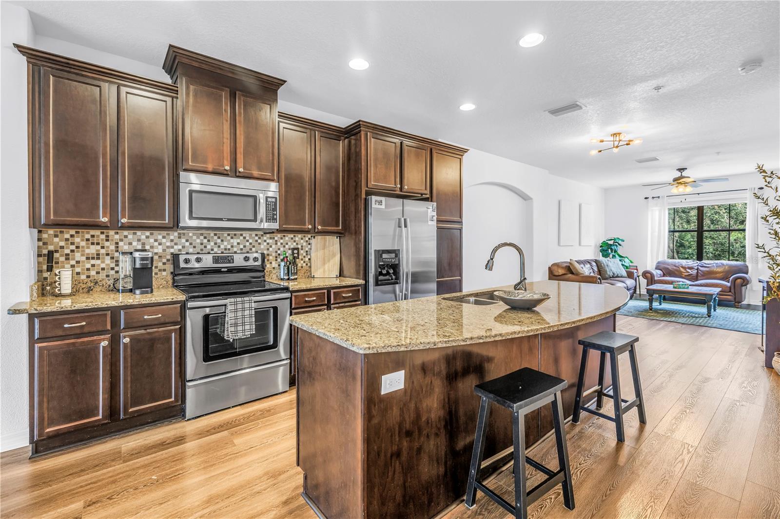 9715 BAY GROVE LN — photo 10