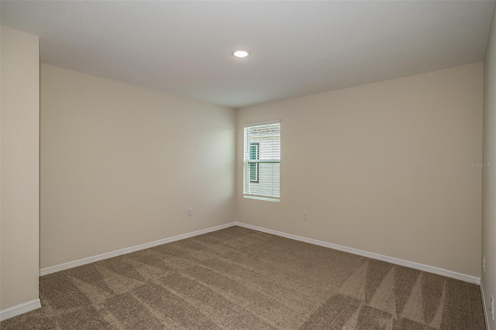 2151 LAWSON WAY — photo 18