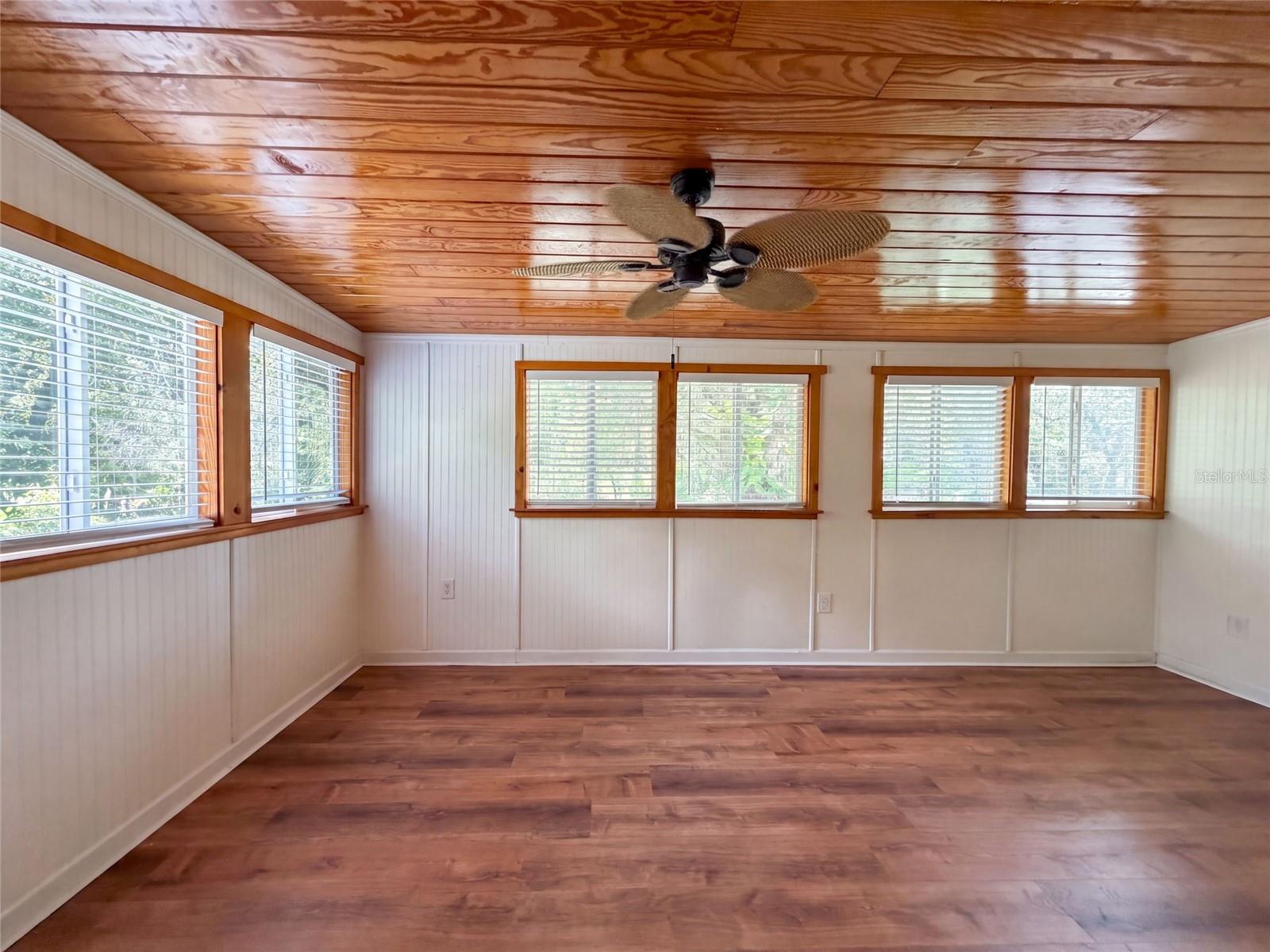 5438 COLD SPRING LN — photo 9