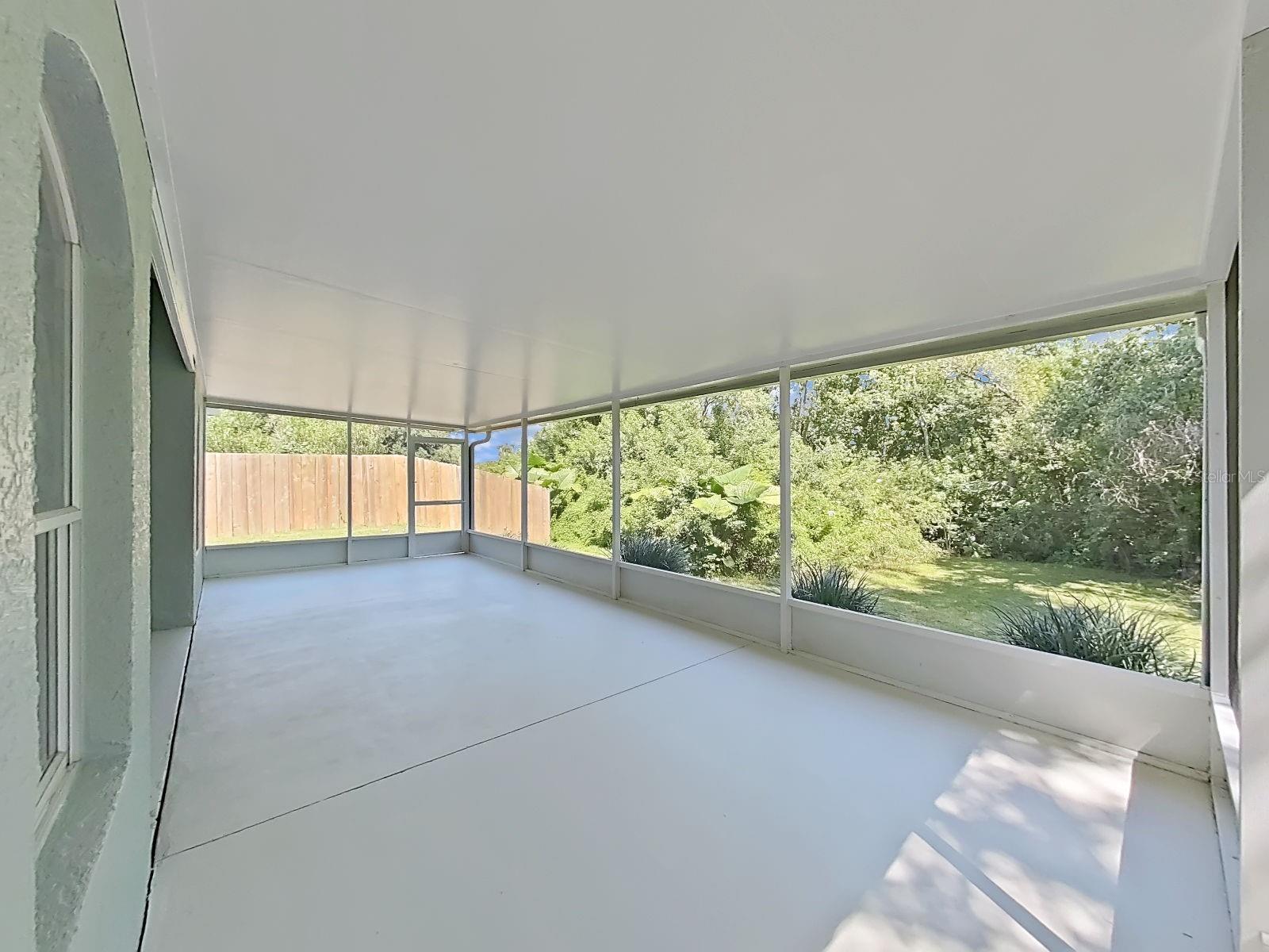 1423 LAKE SHORE RANCH DR — photo 40
