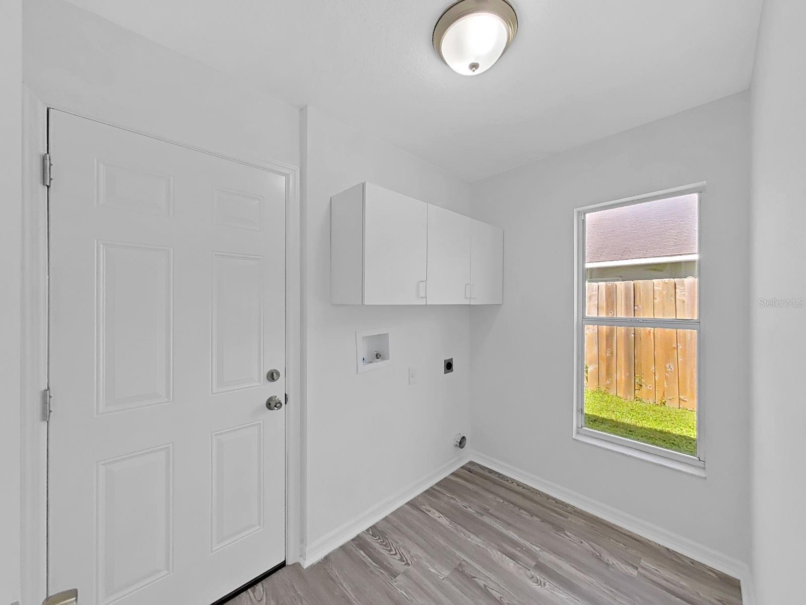 1423 LAKE SHORE RANCH DR — photo 36